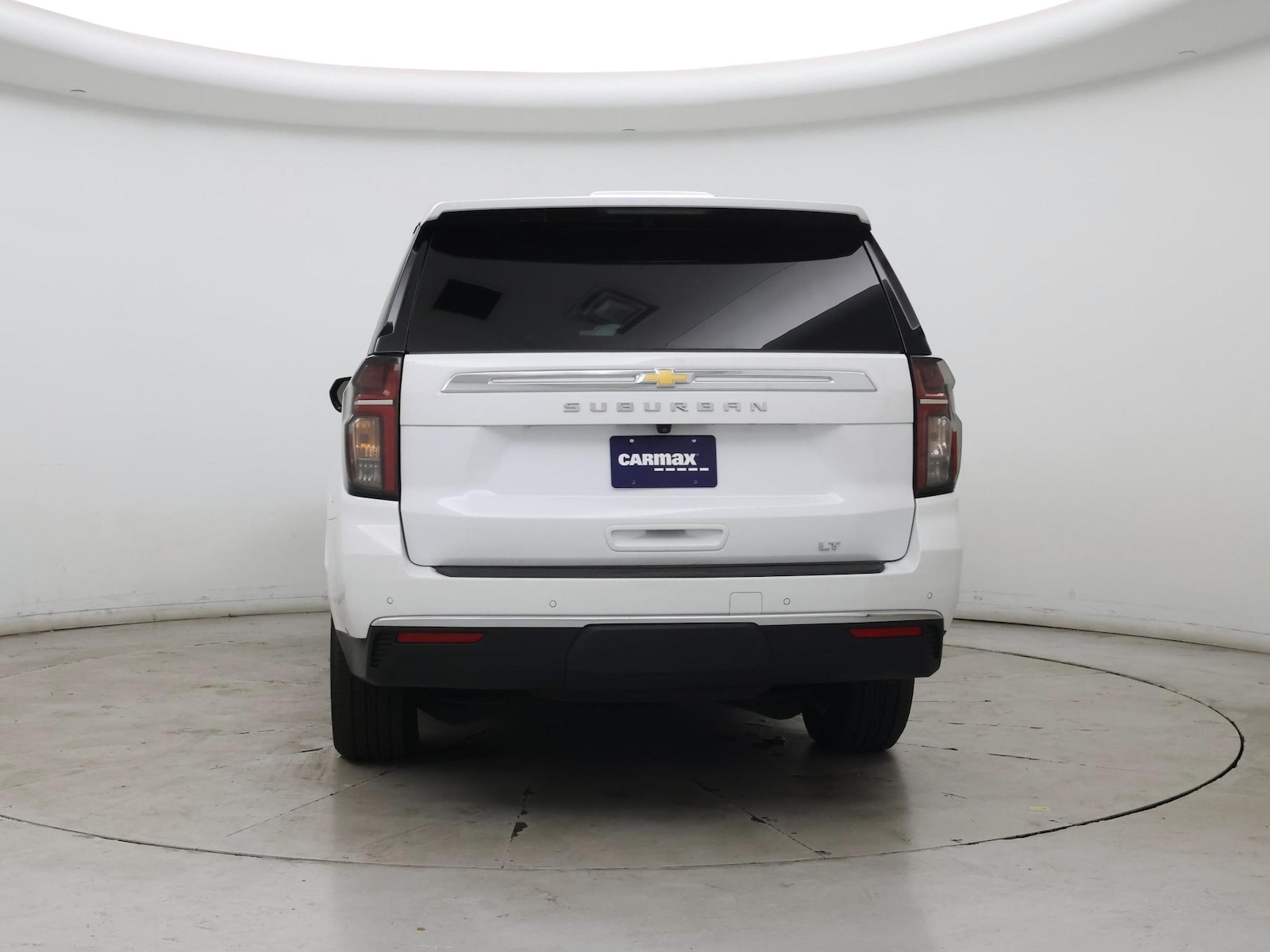 2024 Chevrolet Suburban LT - Photo 7
