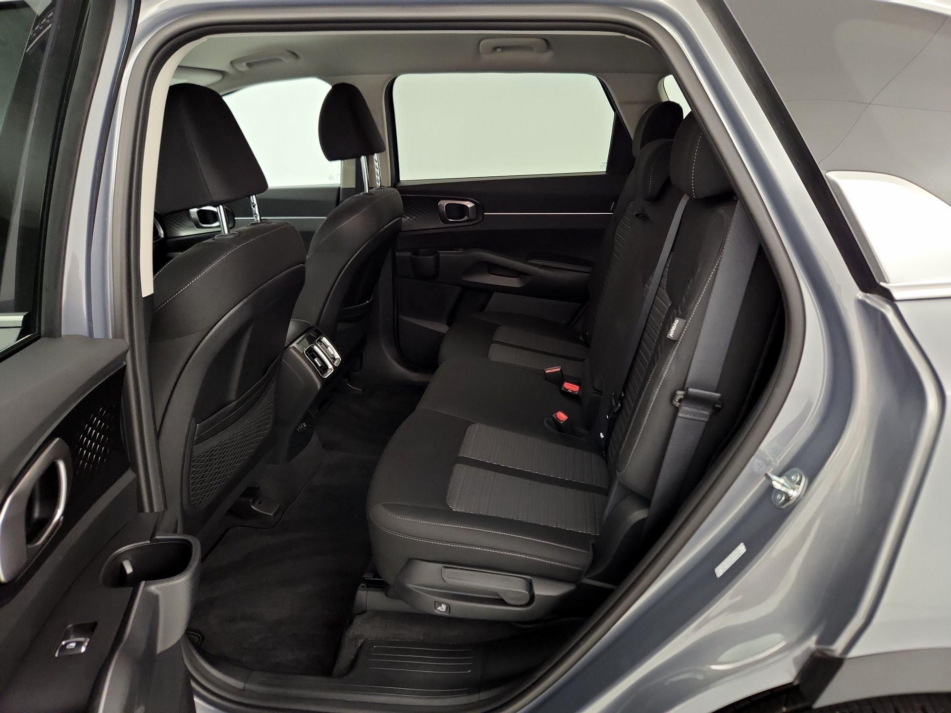 Thumbnail: 2025 Kia Sorento - 19