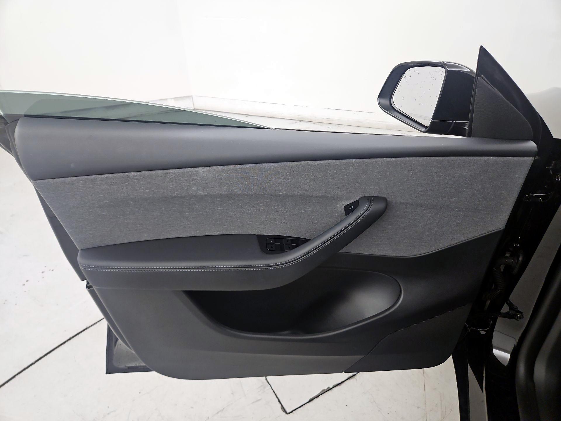 Thumbnail: 2026 Tesla Model Y - 12