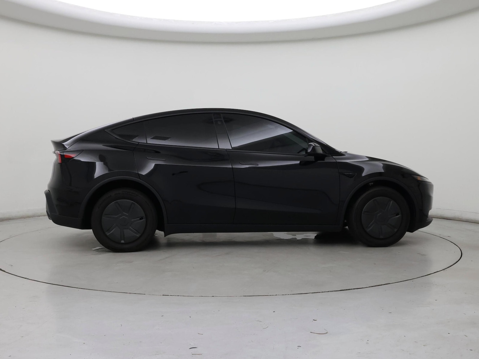 2026 Tesla Model Y Long Range - Photo 8