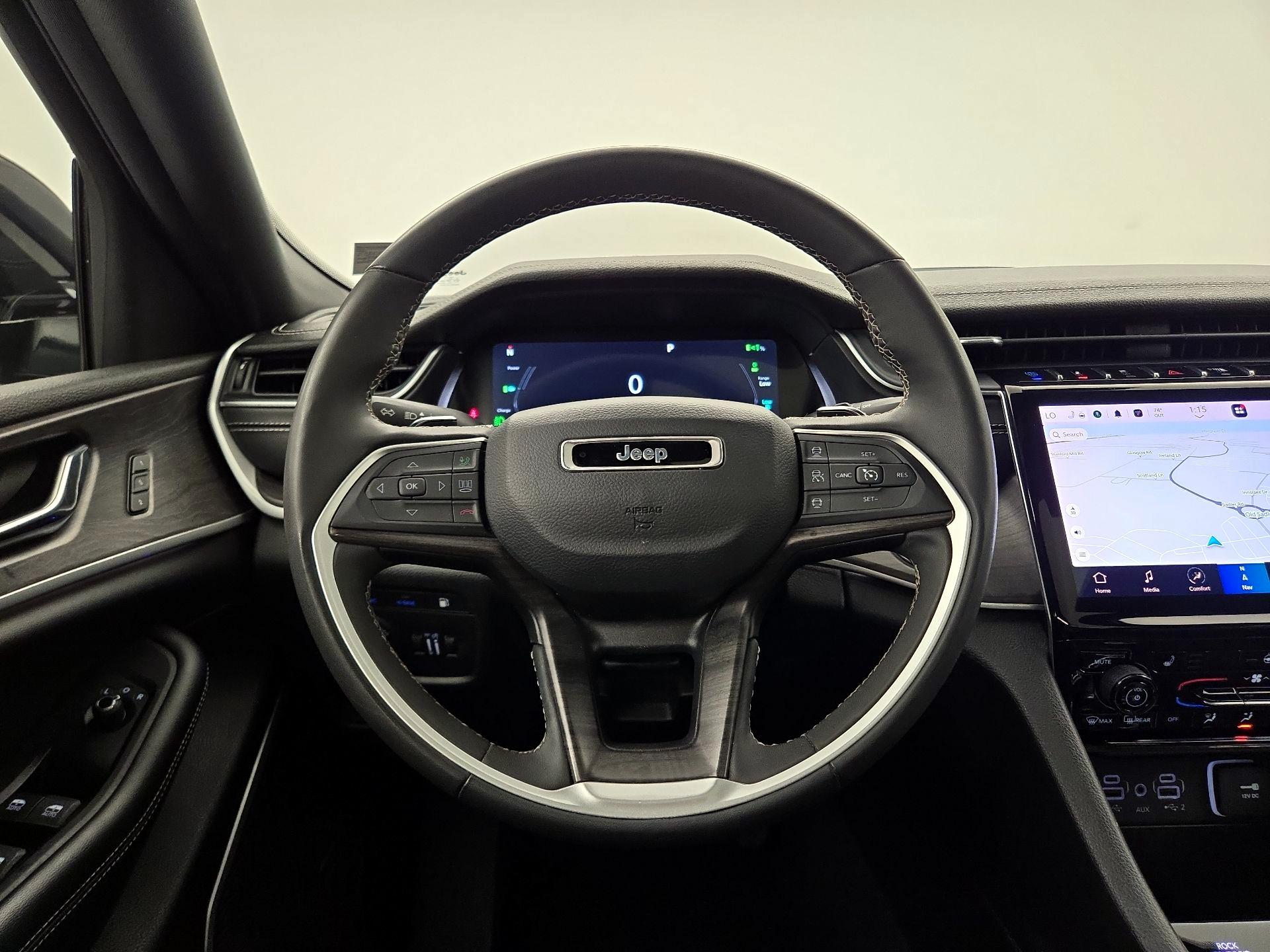 Thumbnail: 2024 Jeep Grand Cherokee - 10
