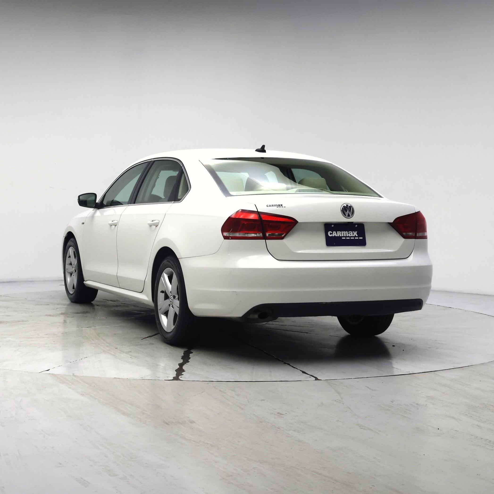 Thumbnail: 2015 Volkswagen Passat - 2