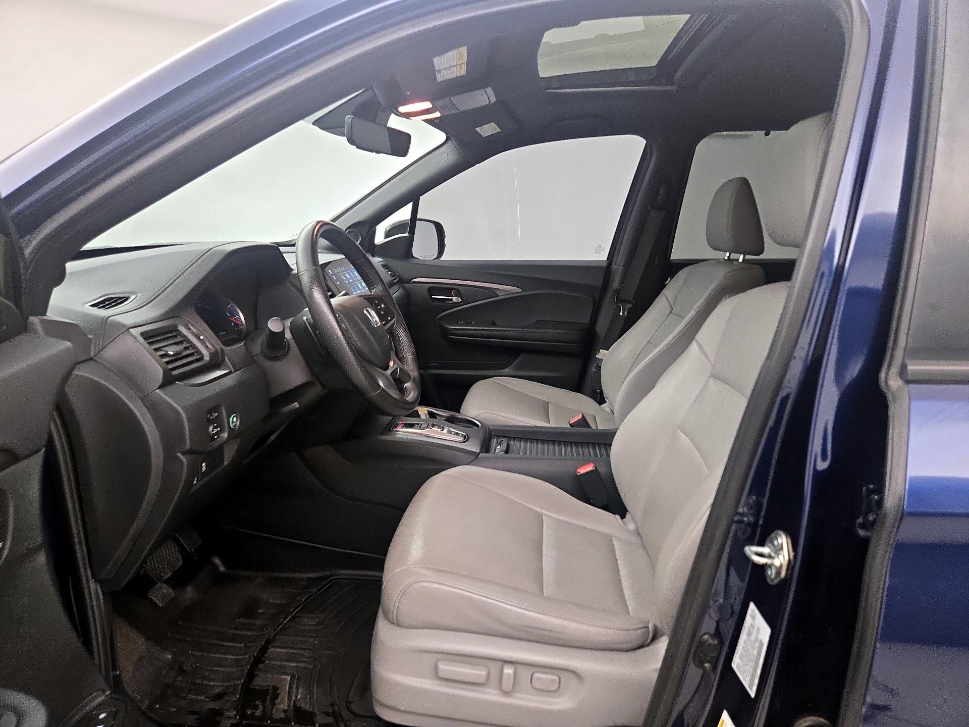 Thumbnail: 2020 Honda Passport - 11