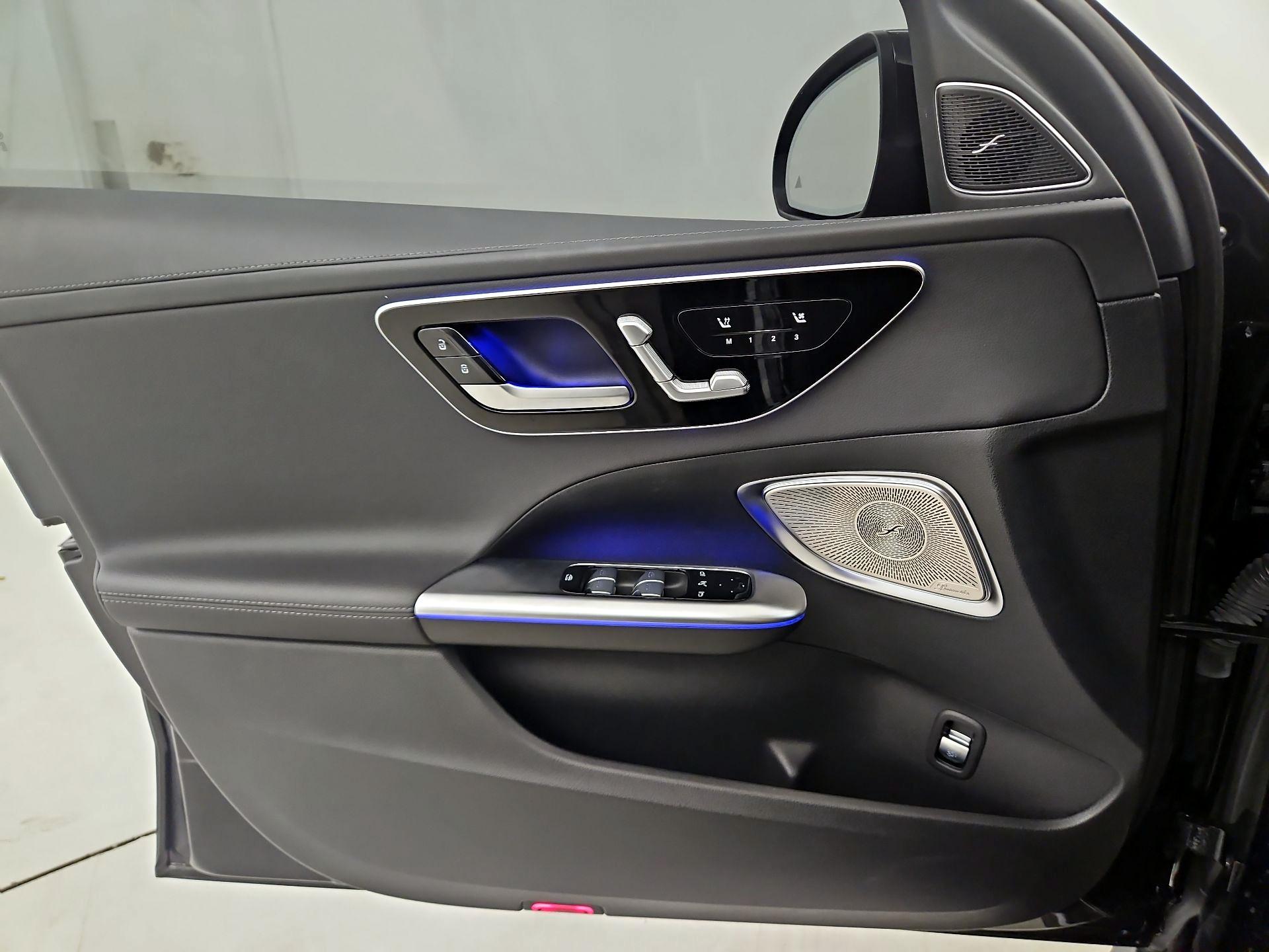 Thumbnail: 2024 Mercedes-Benz C-Class - 12