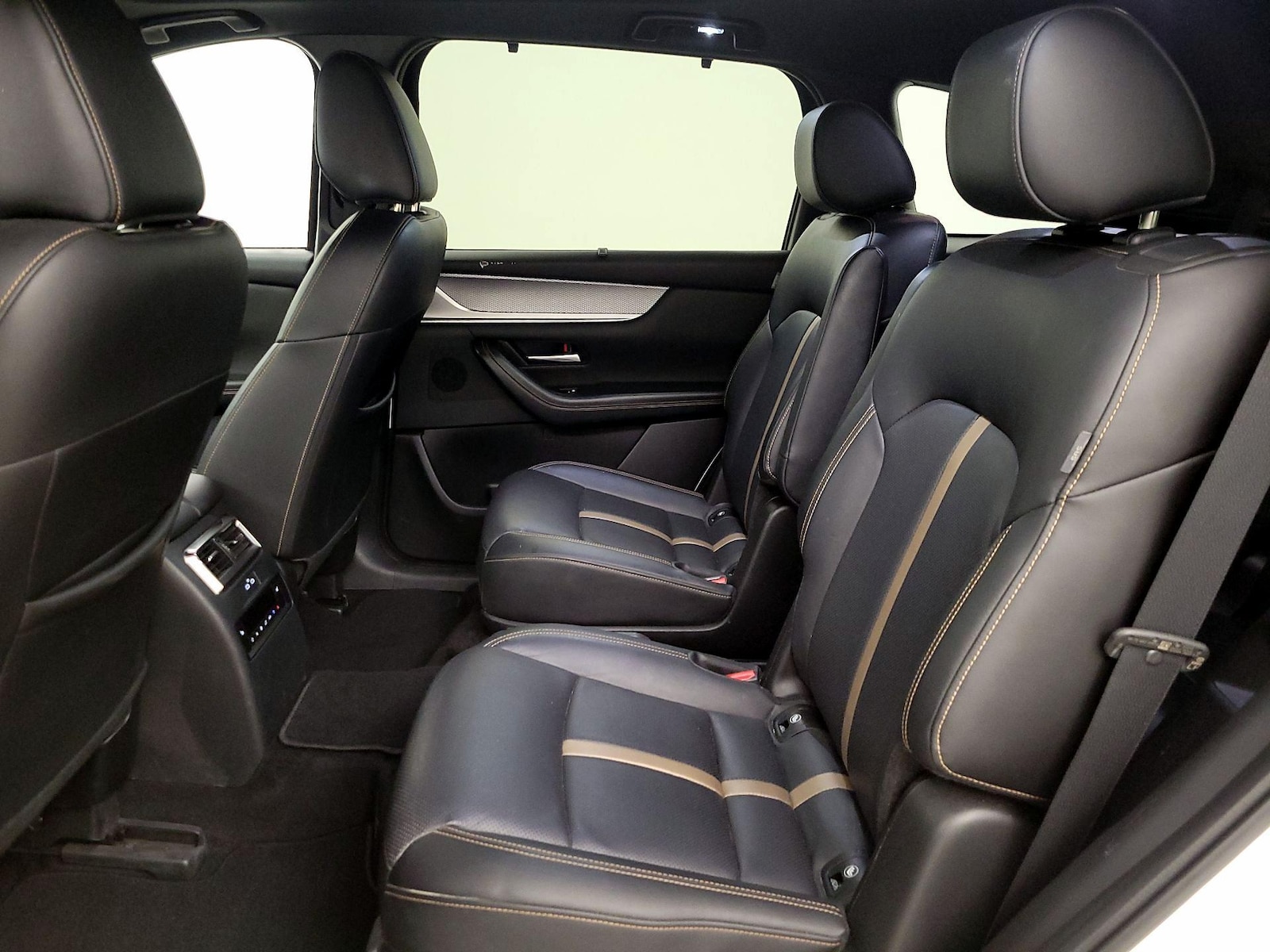 Rear Air Conditioning