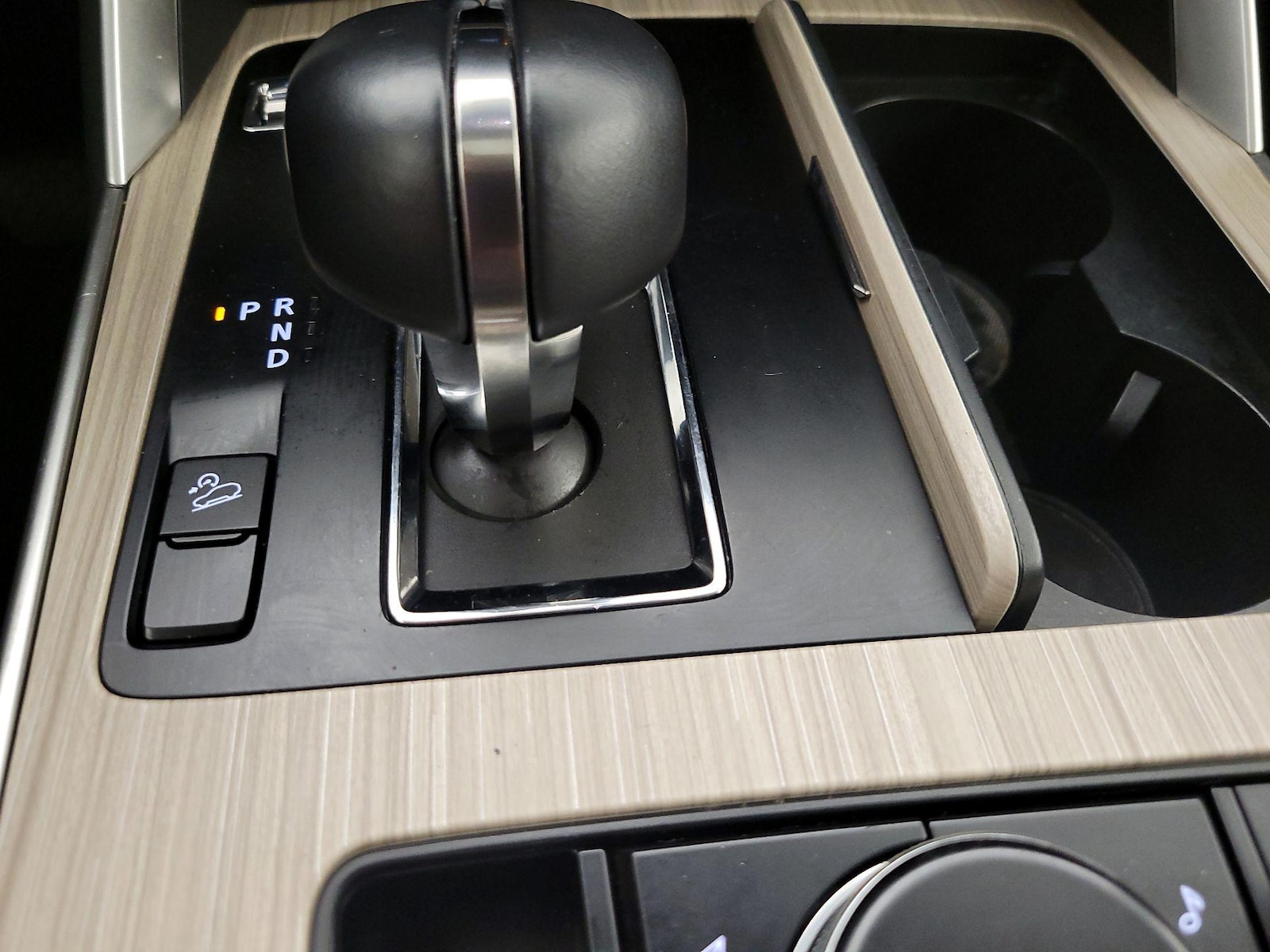 2025 Mazda CX-70 Premium Package - Photo 19