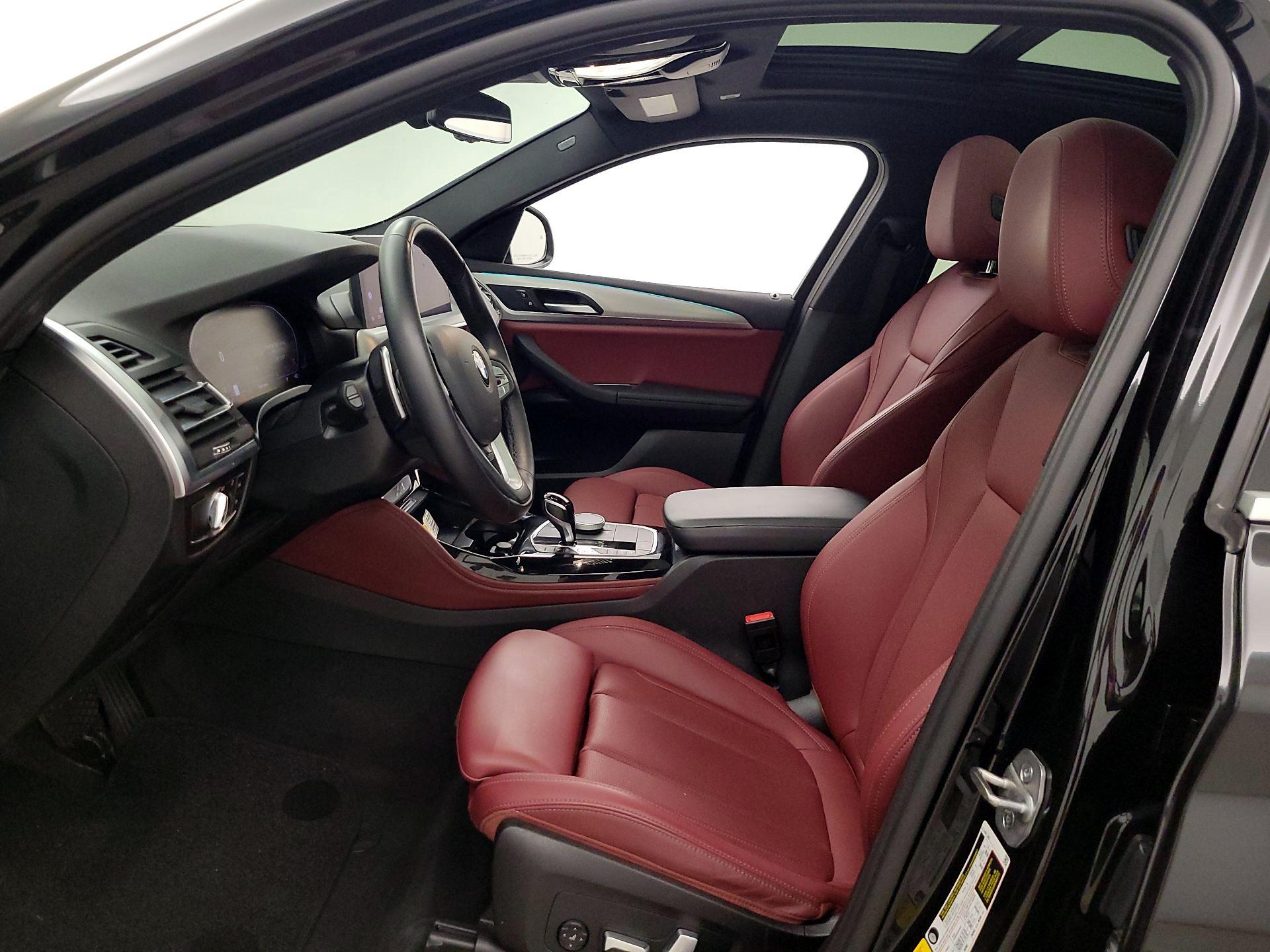 Thumbnail: 2023 BMW X4 - 11