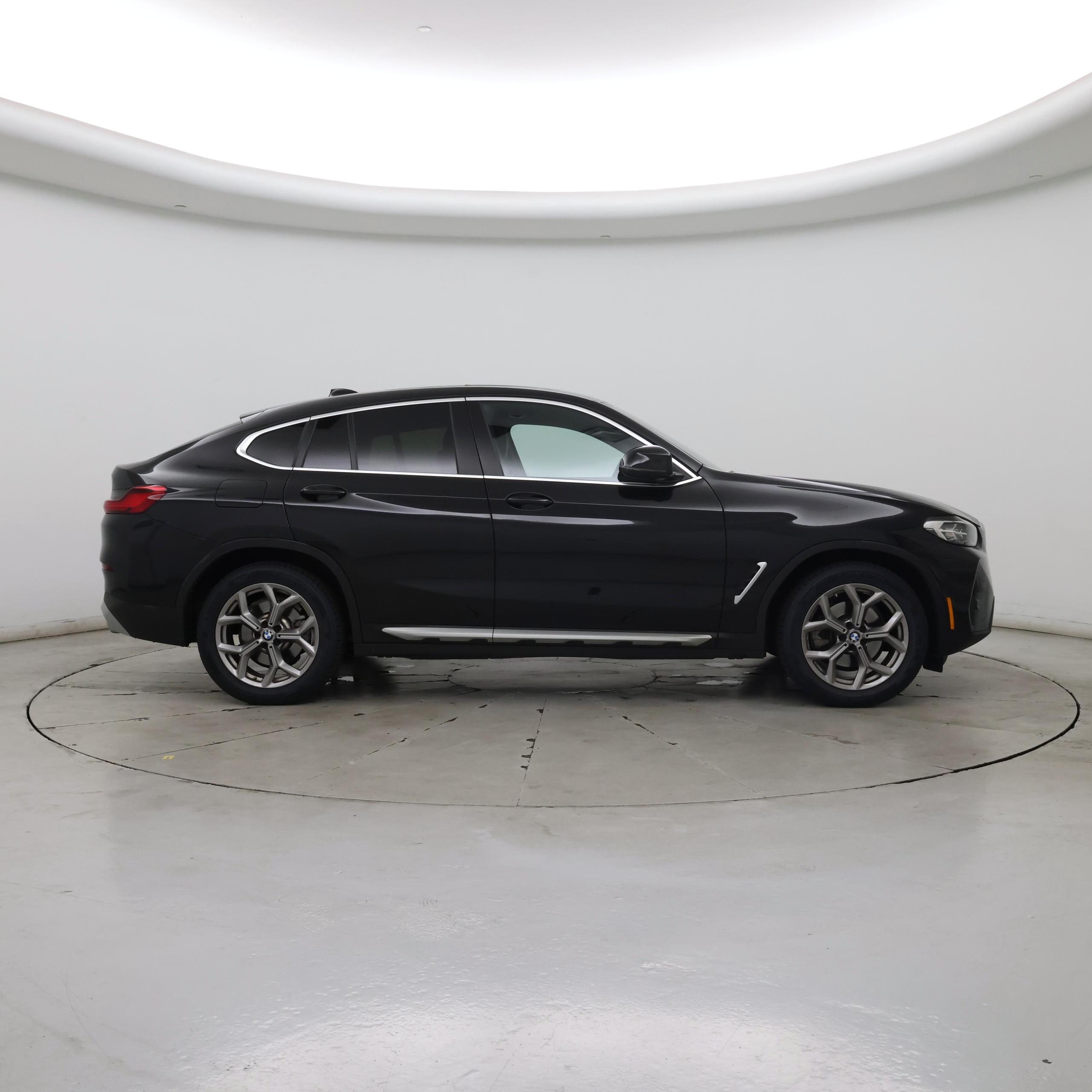 Thumbnail: 2023 BMW X4 - 7