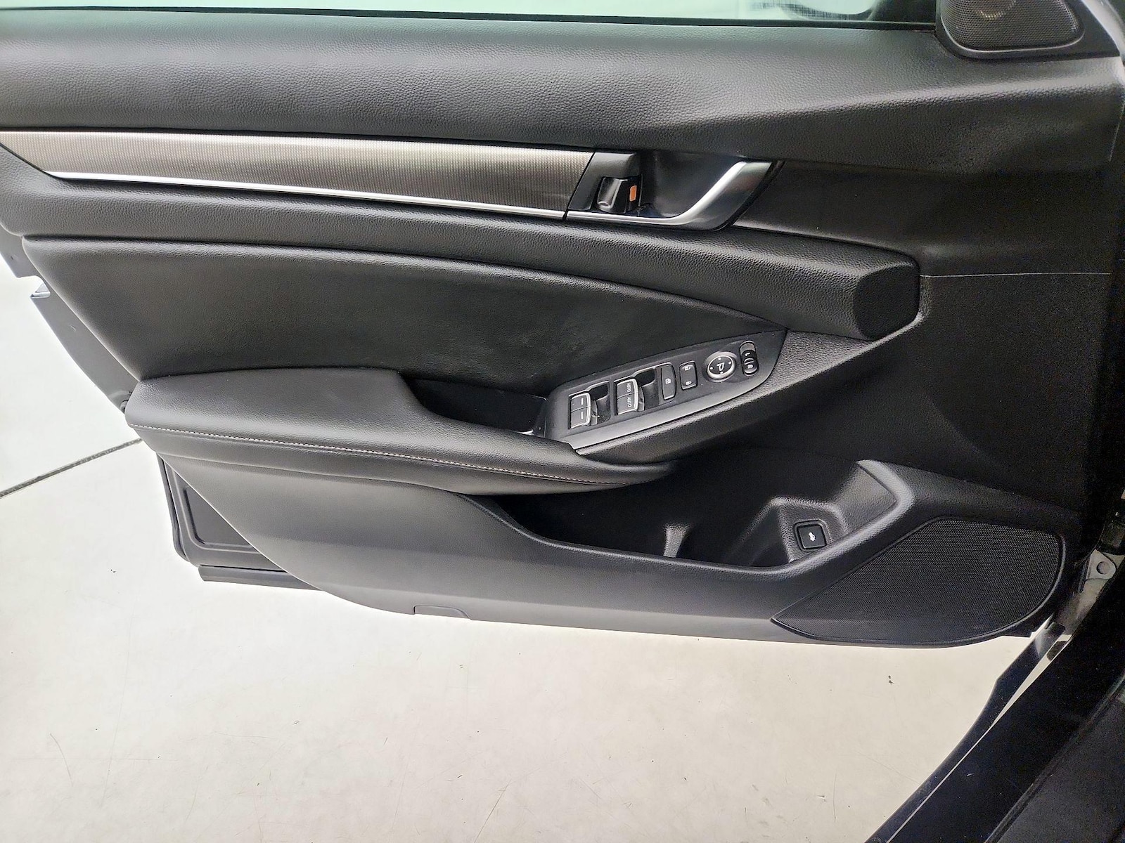 2022 Honda Accord Sport - Photo 13