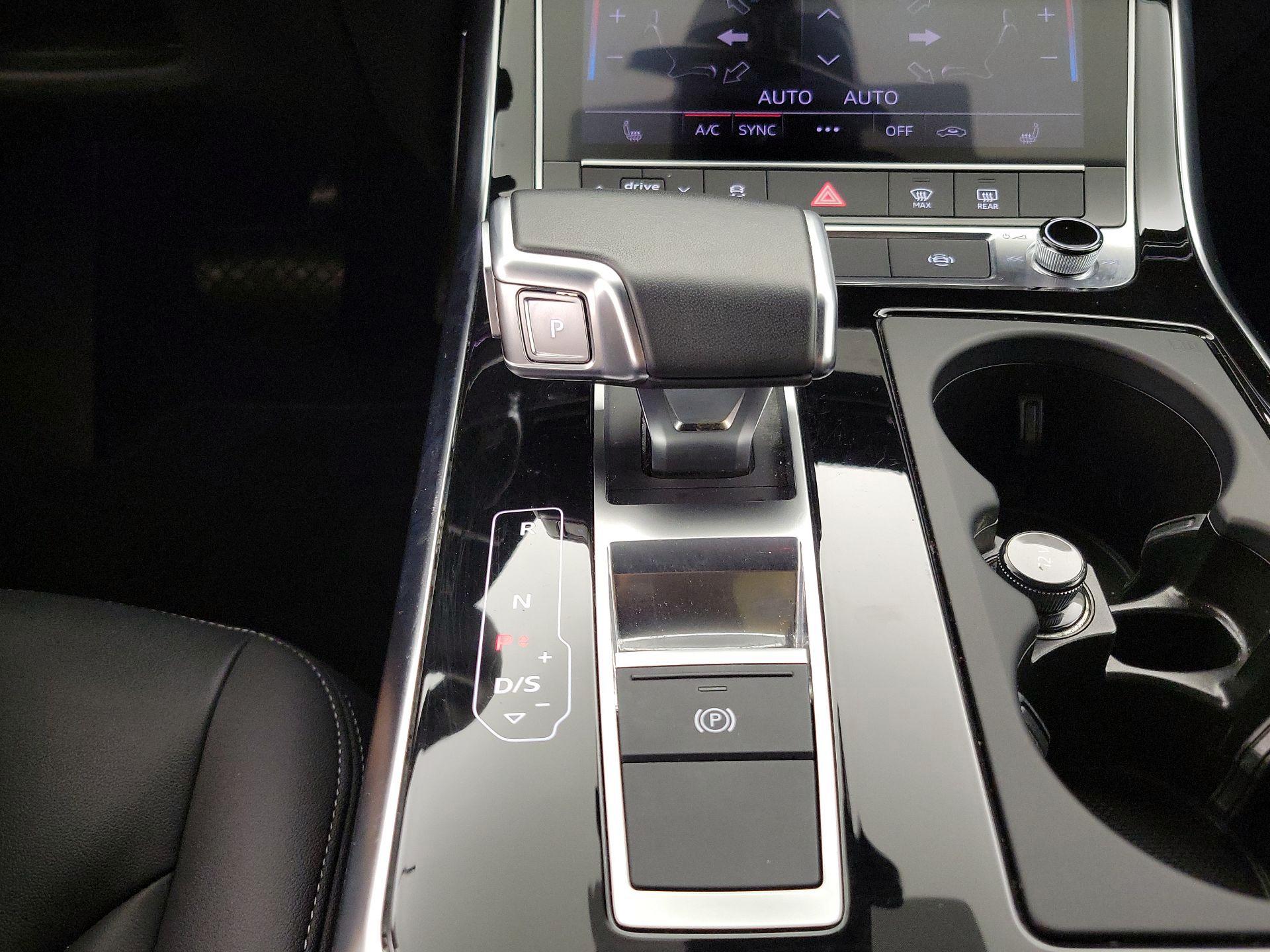 Thumbnail: 2025 Audi Q7 - 17