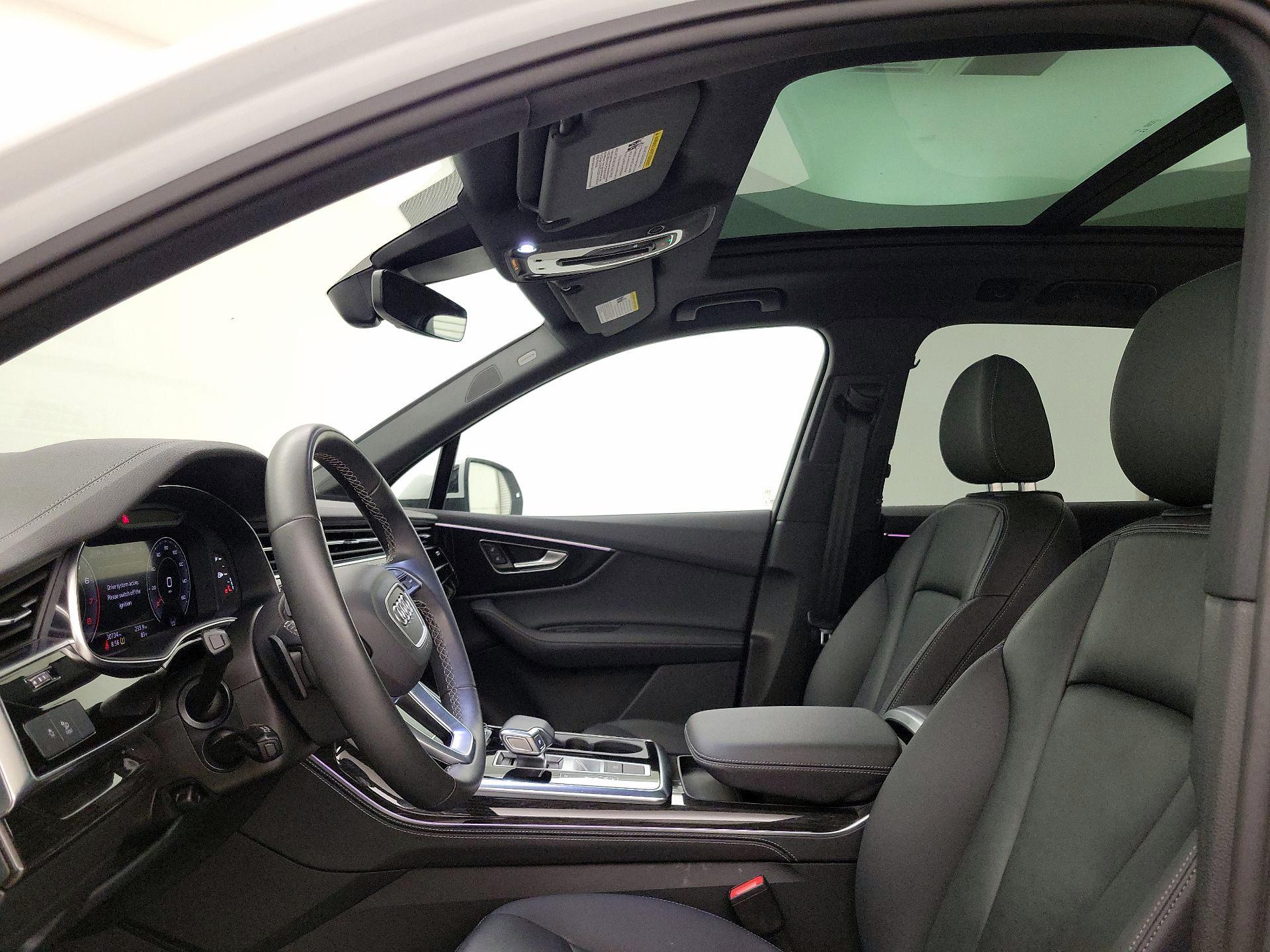 Thumbnail: 2025 Audi Q7 - 19