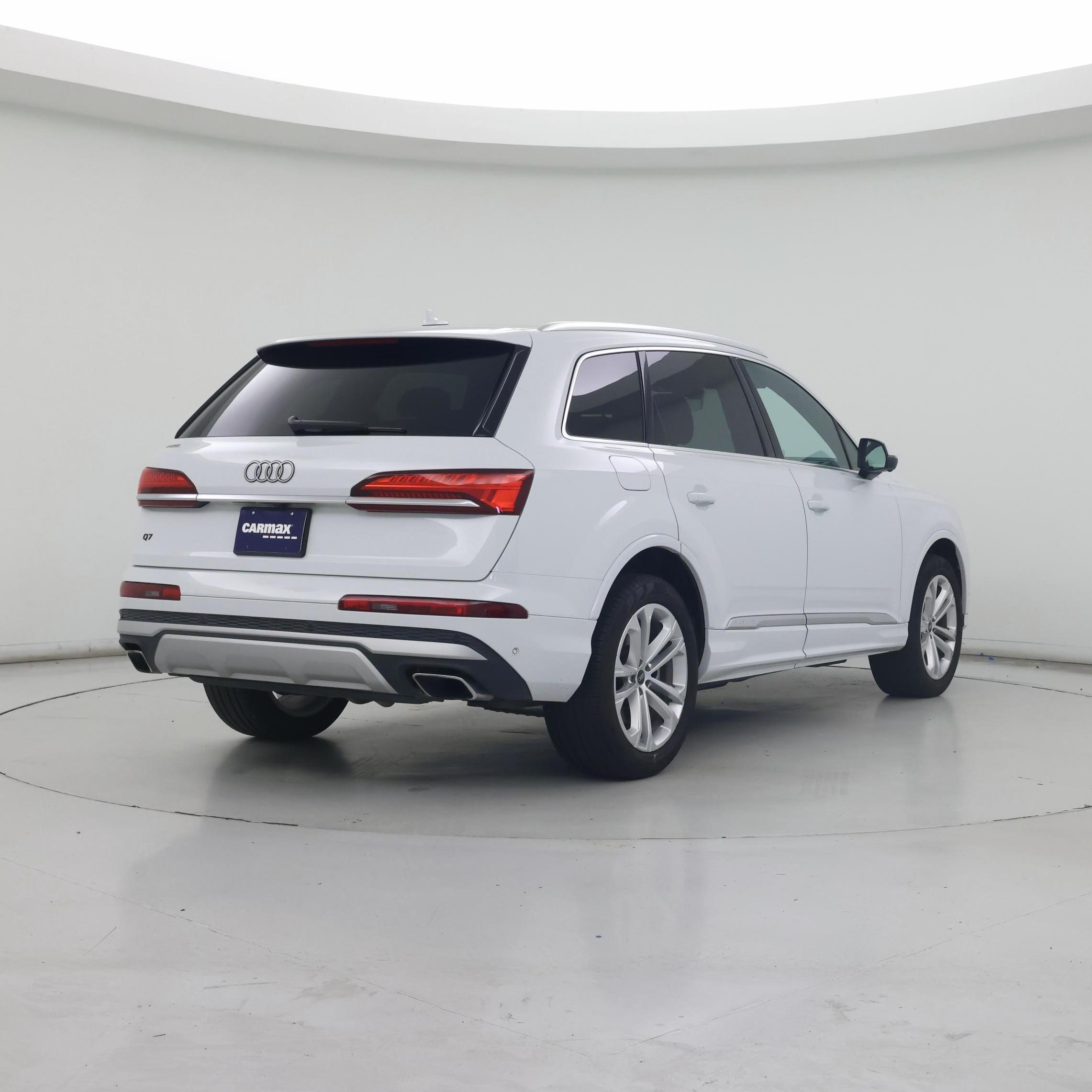 Thumbnail: 2025 Audi Q7 - 8