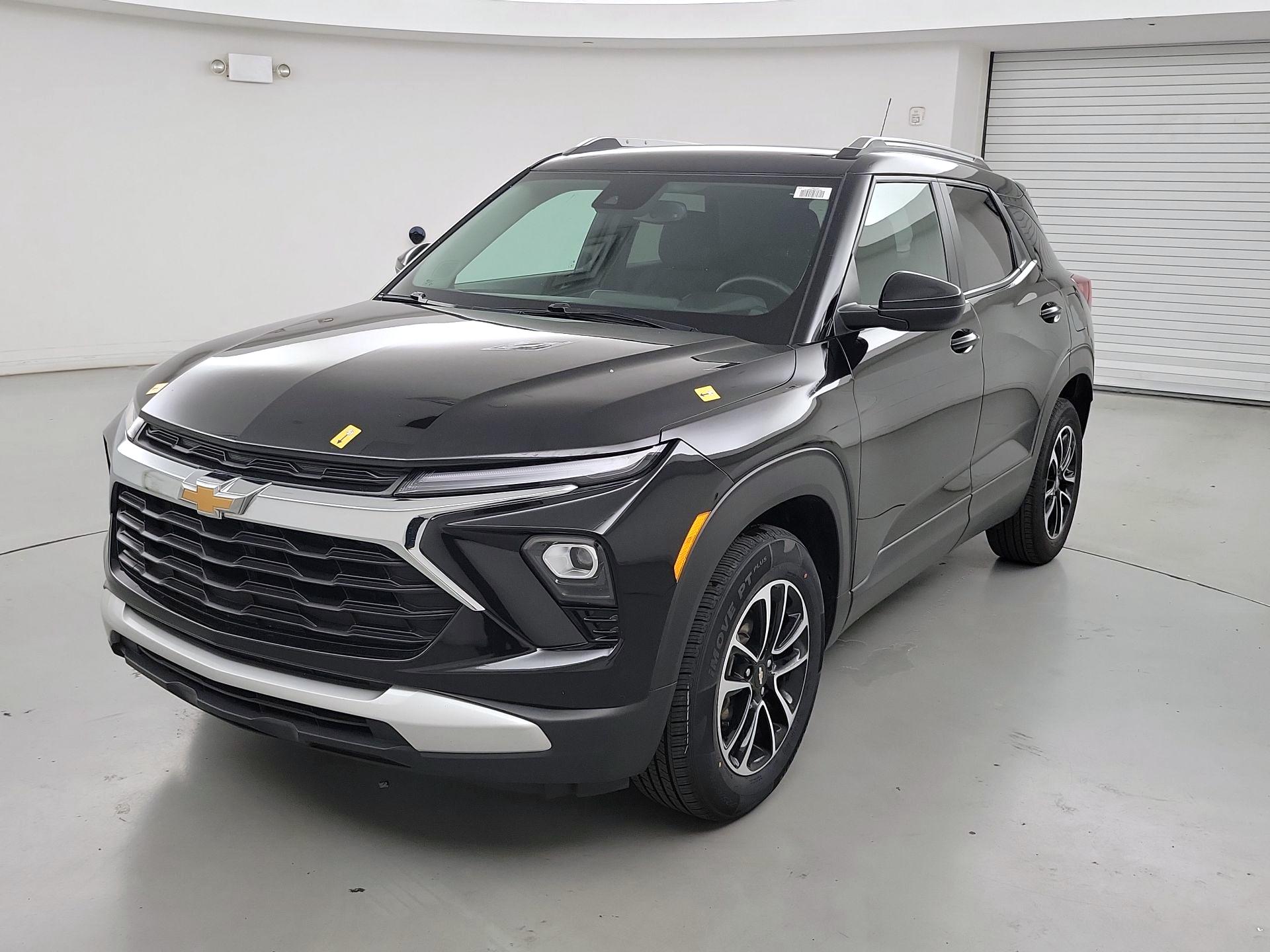 Thumbnail: 2024 Chevrolet TrailBlazer - 3