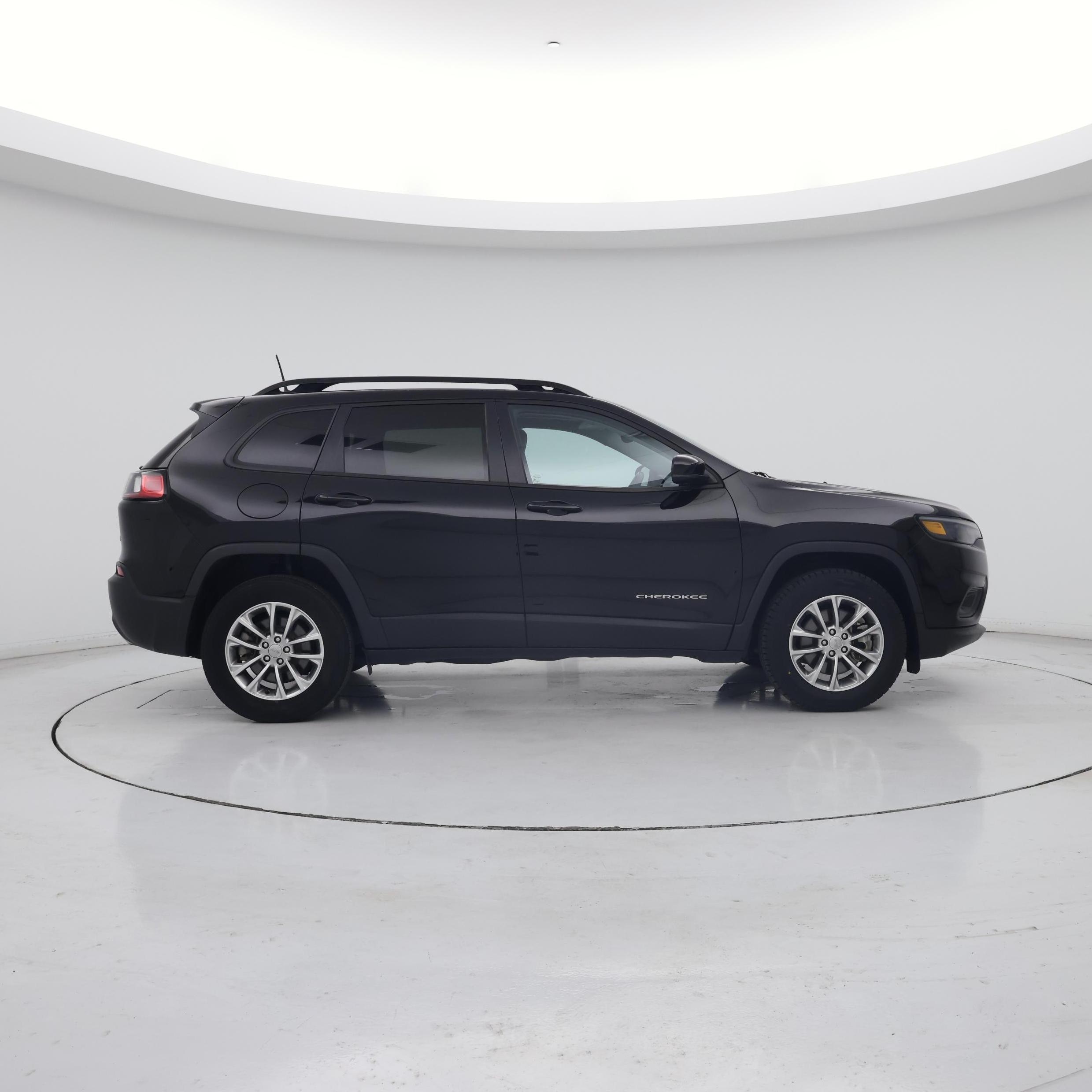 Thumbnail: 2022 Jeep Cherokee - 7