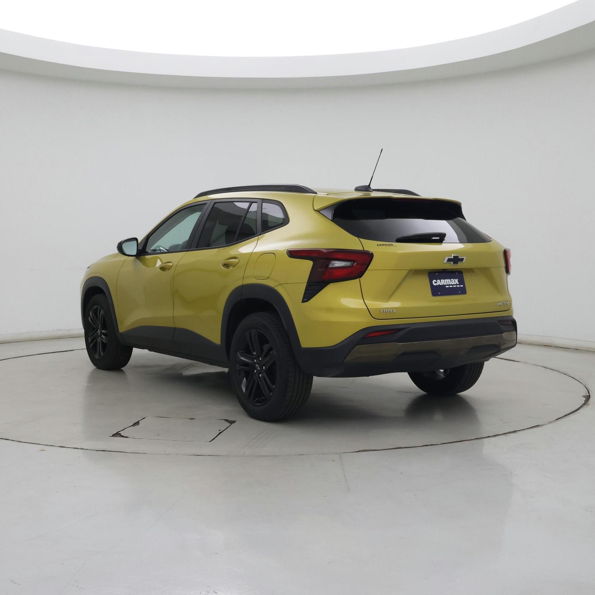 Thumbnail: 2025 Chevrolet Trax - 2