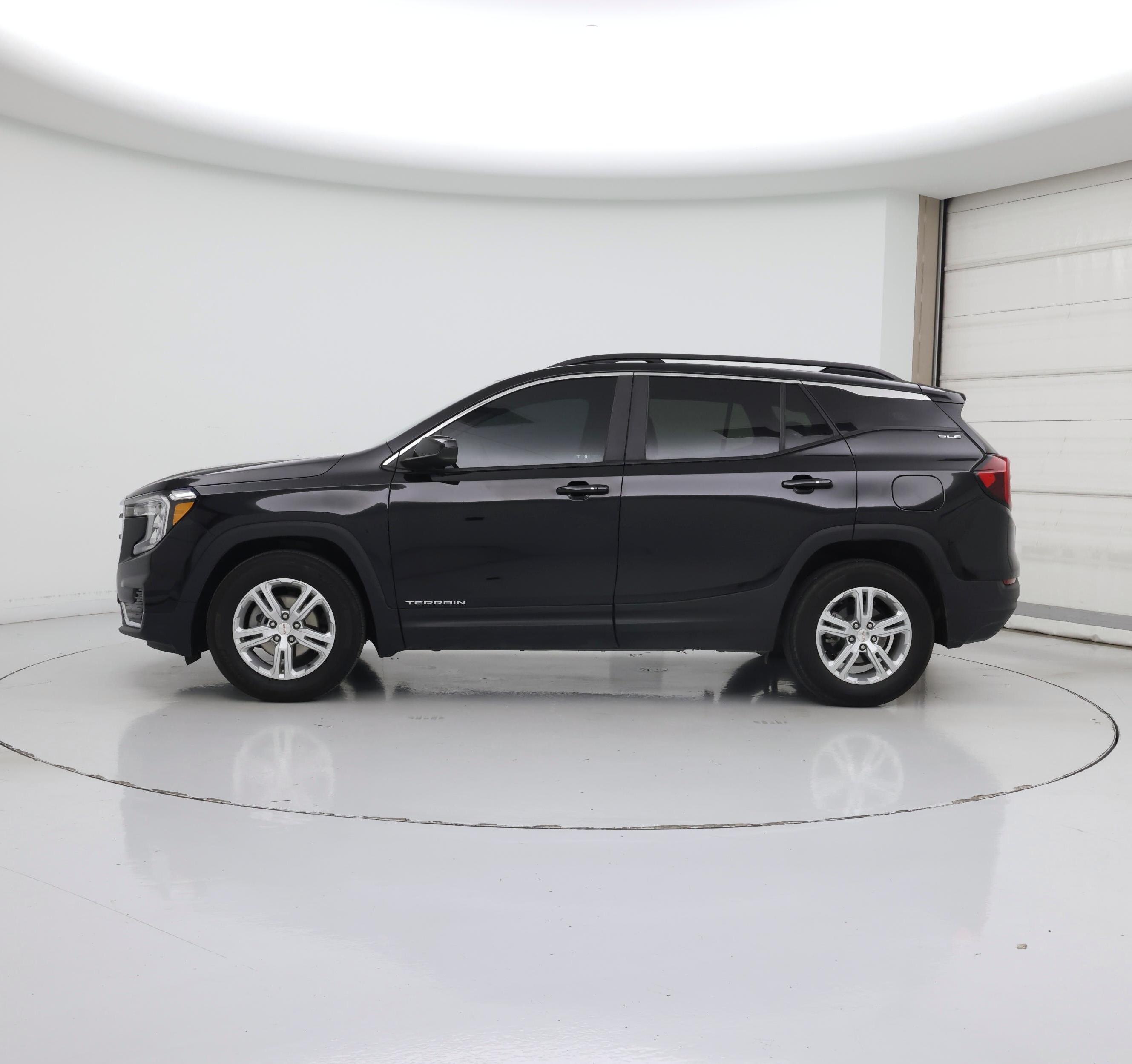 Thumbnail: 2024 GMC Terrain - 3