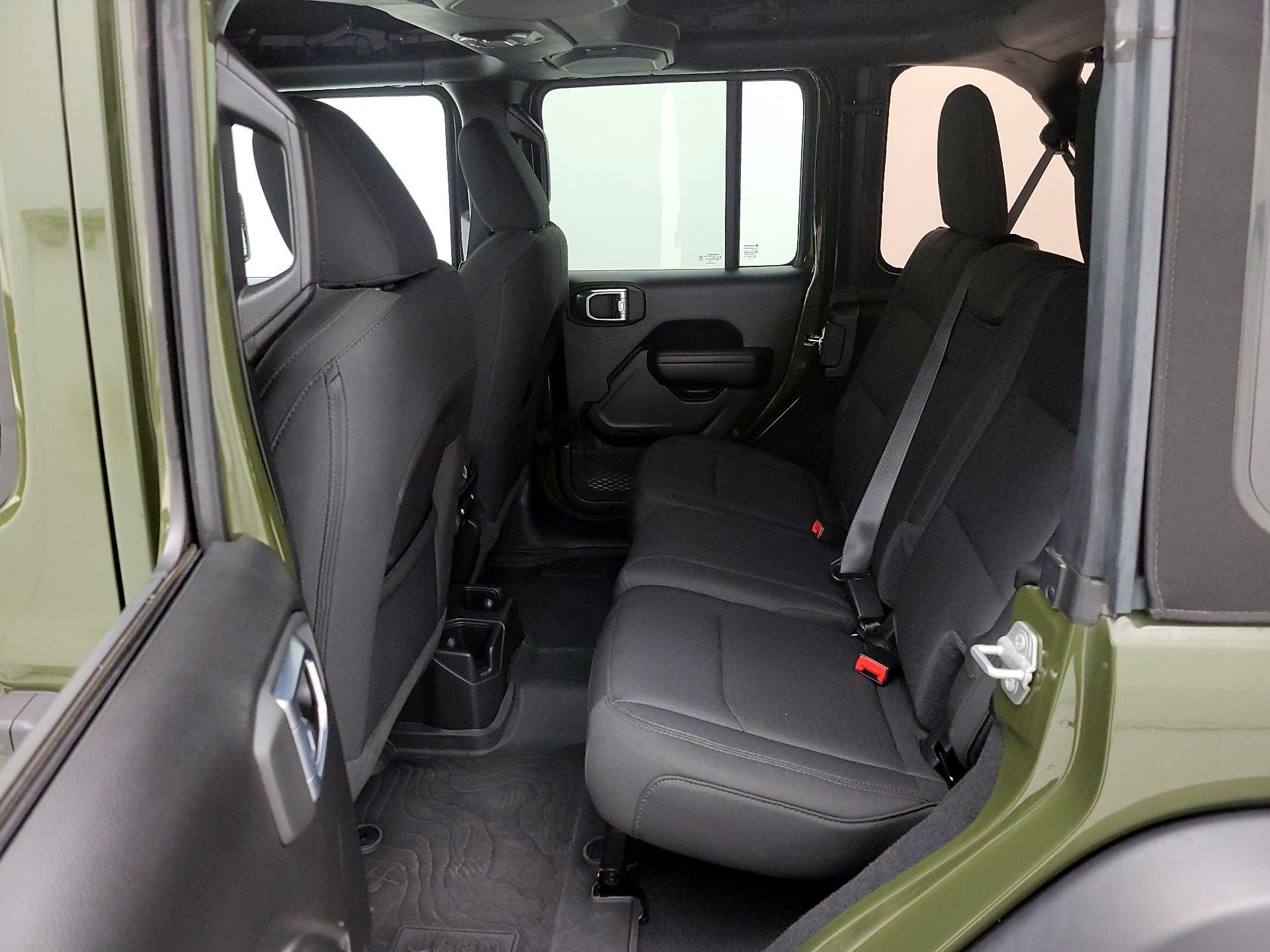 Thumbnail: 2022 Jeep Wrangler - 18