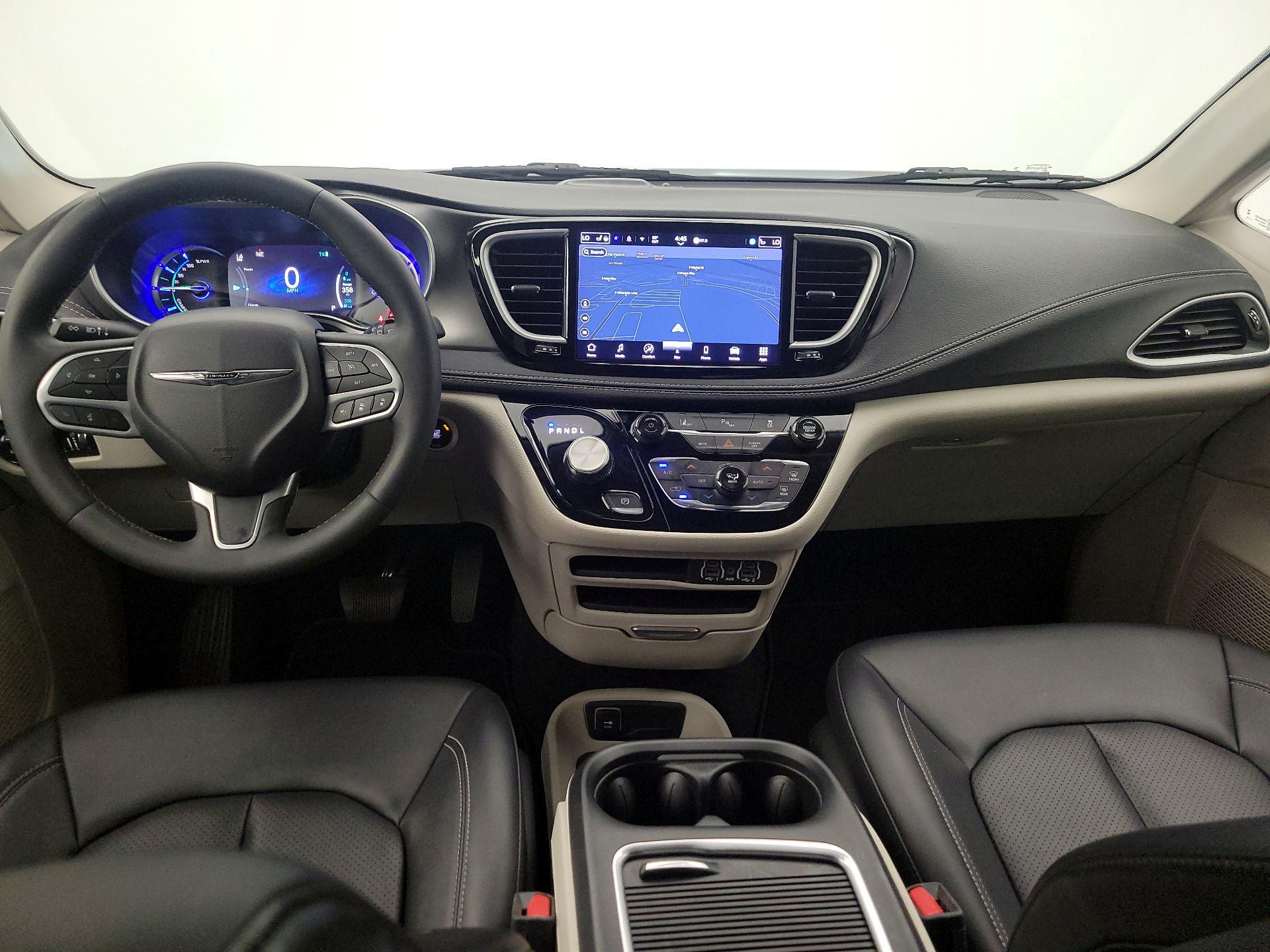 Thumbnail: 2024 Chrysler Pacifica - 9