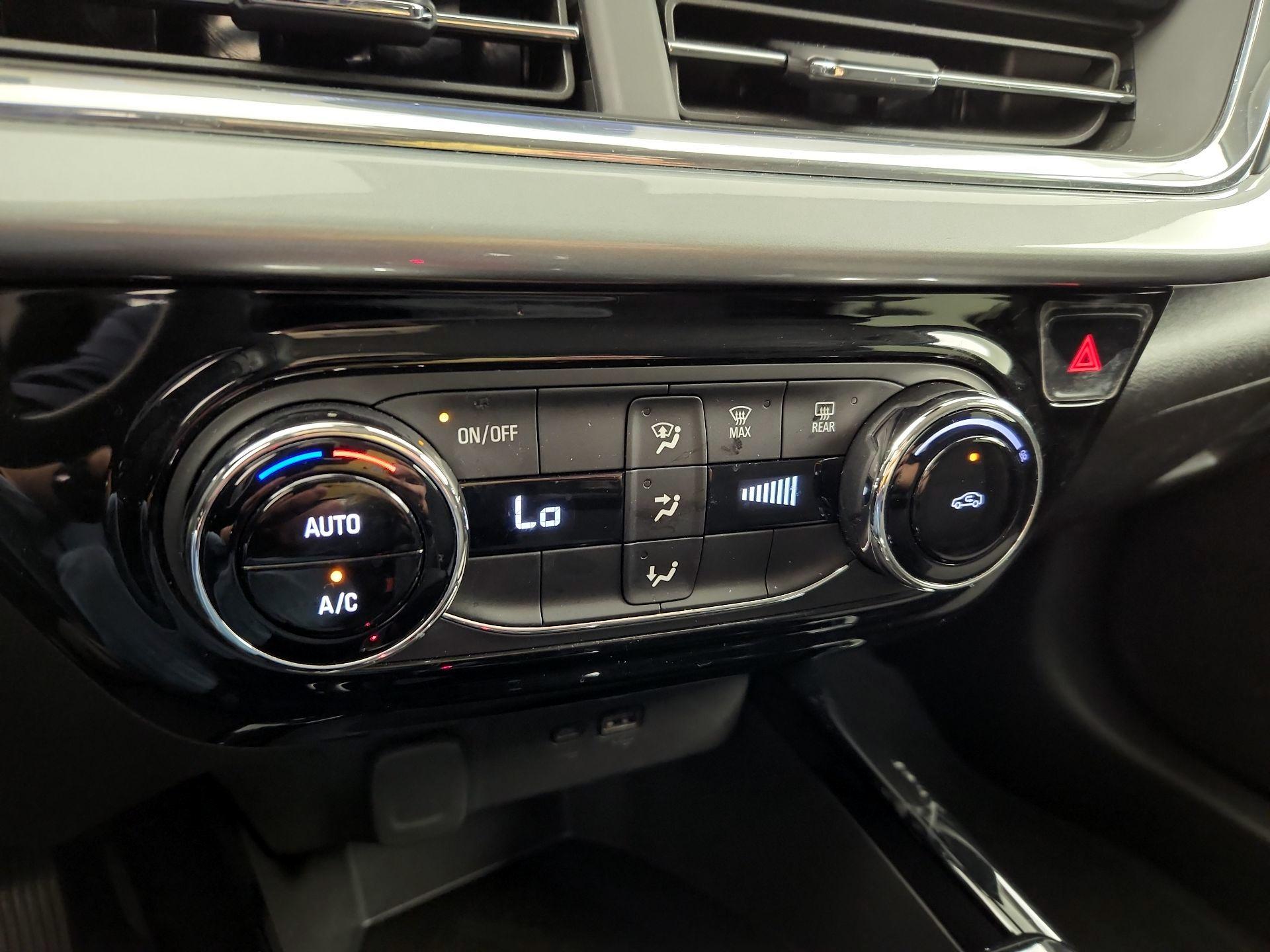 Thumbnail: 2025 Chevrolet Trax - 16