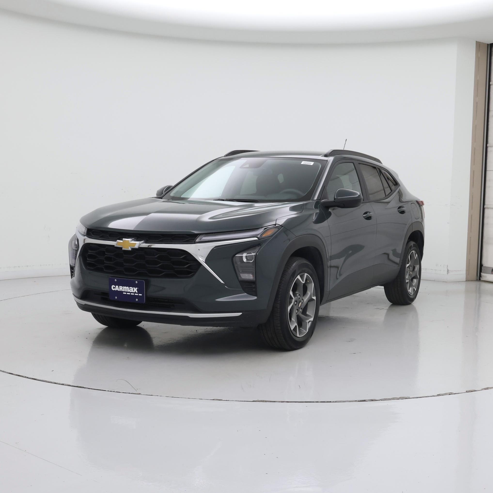 Thumbnail: 2025 Chevrolet Trax - 4