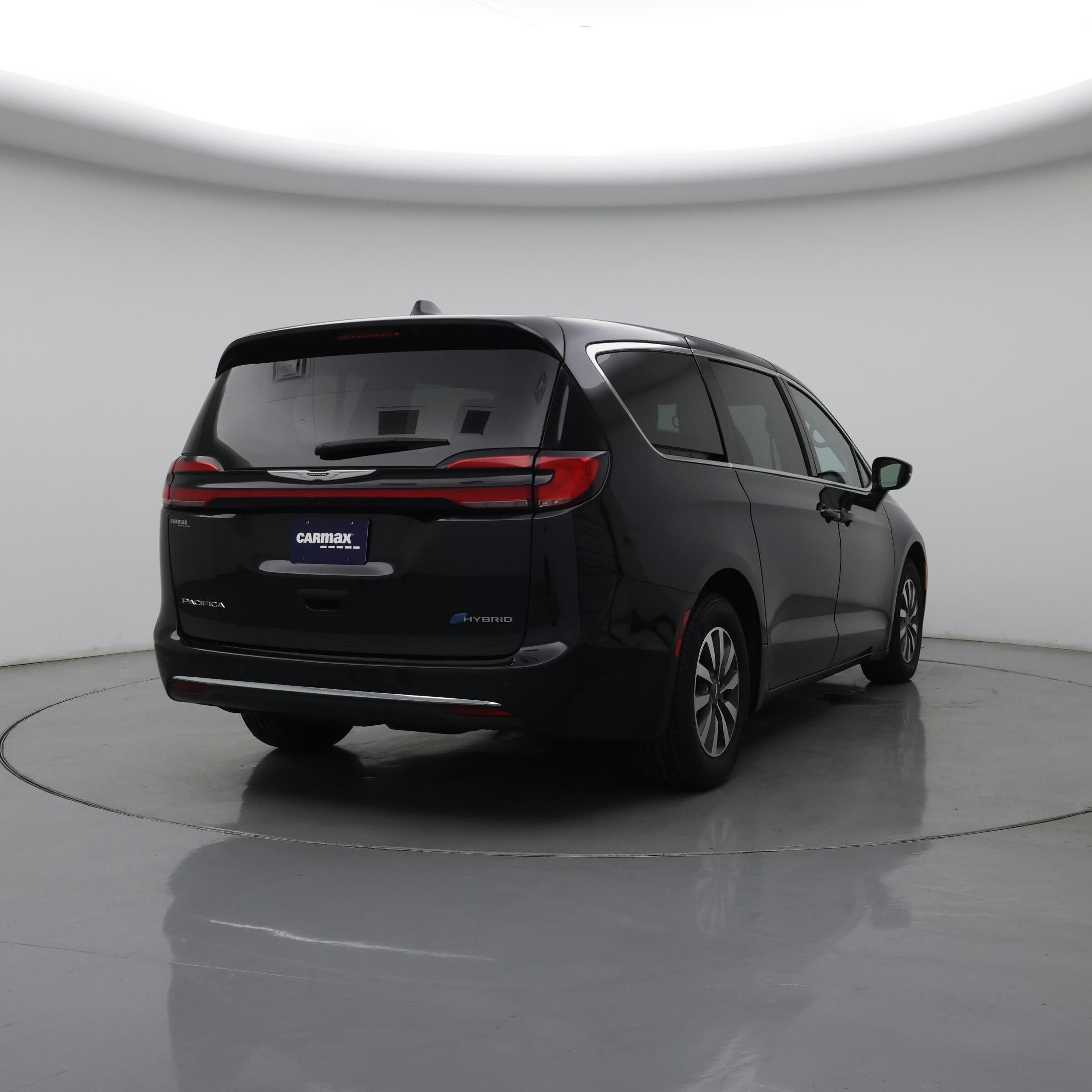 Thumbnail: 2024 Chrysler Pacifica - 8