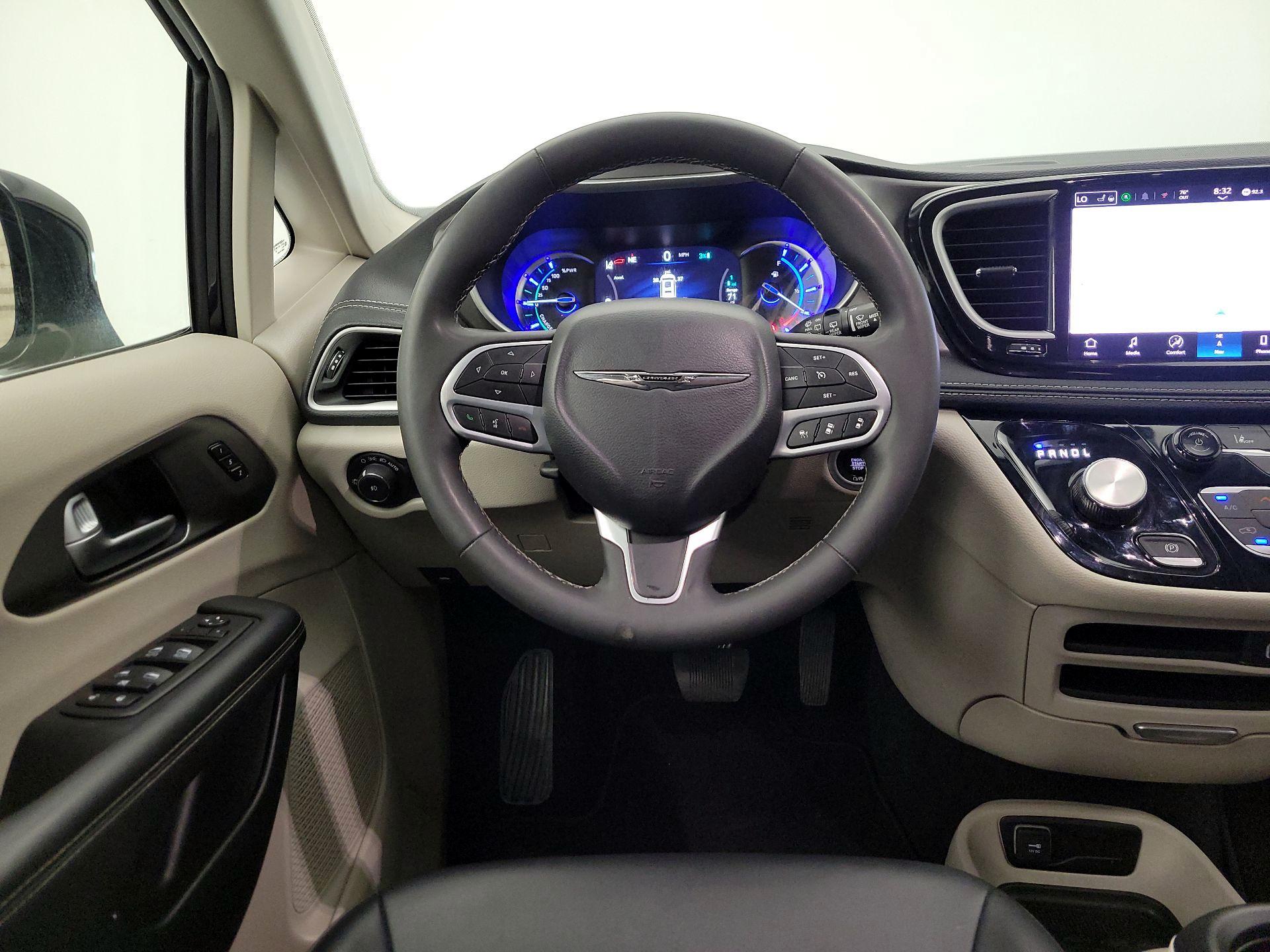 Thumbnail: 2024 Chrysler Pacifica - 11