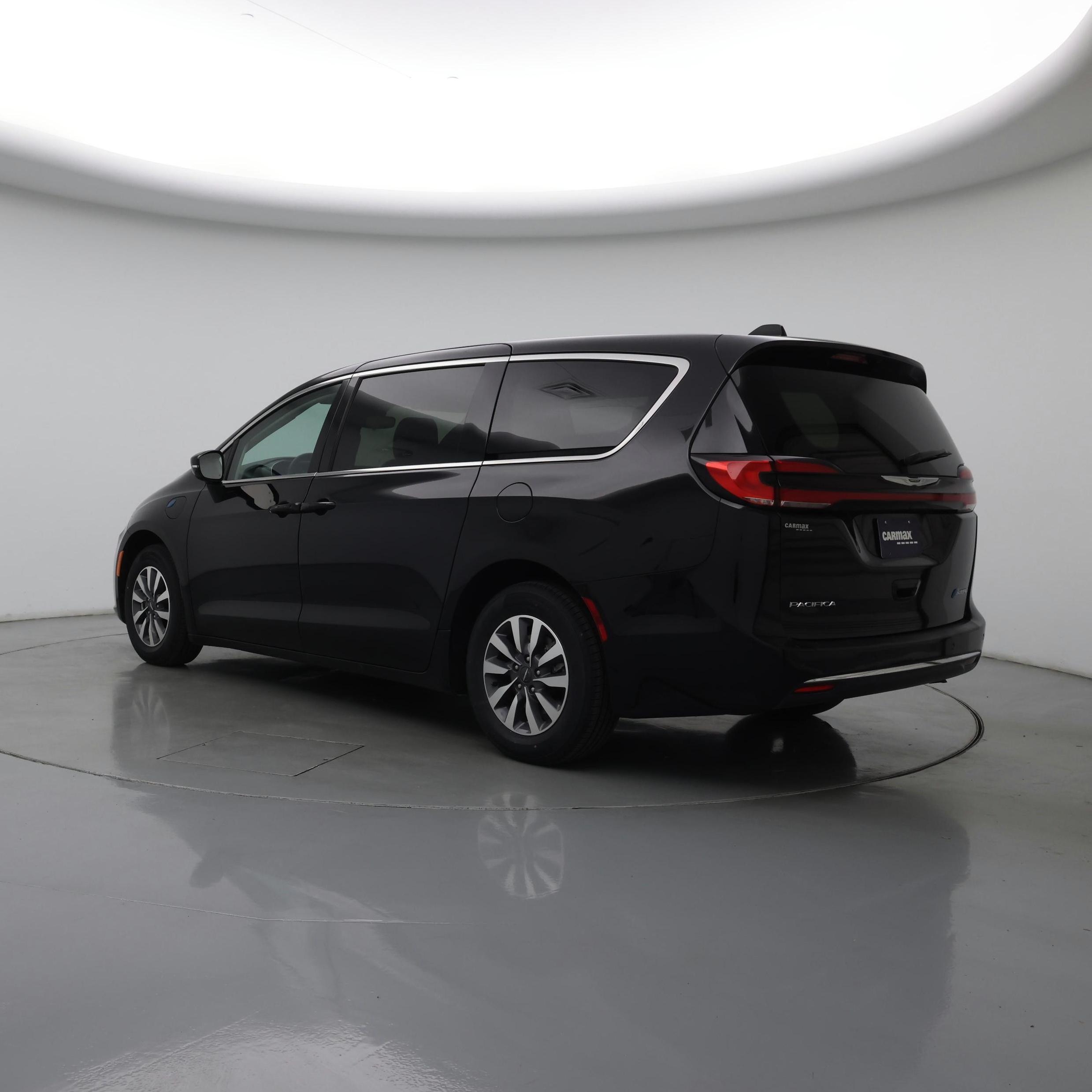 Thumbnail: 2024 Chrysler Pacifica - 2
