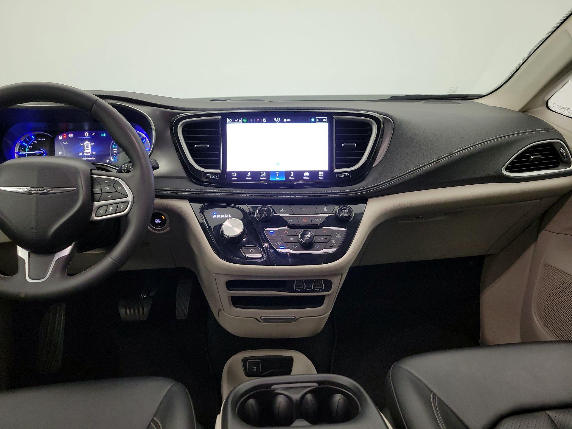 Thumbnail: 2024 Chrysler Pacifica - 20