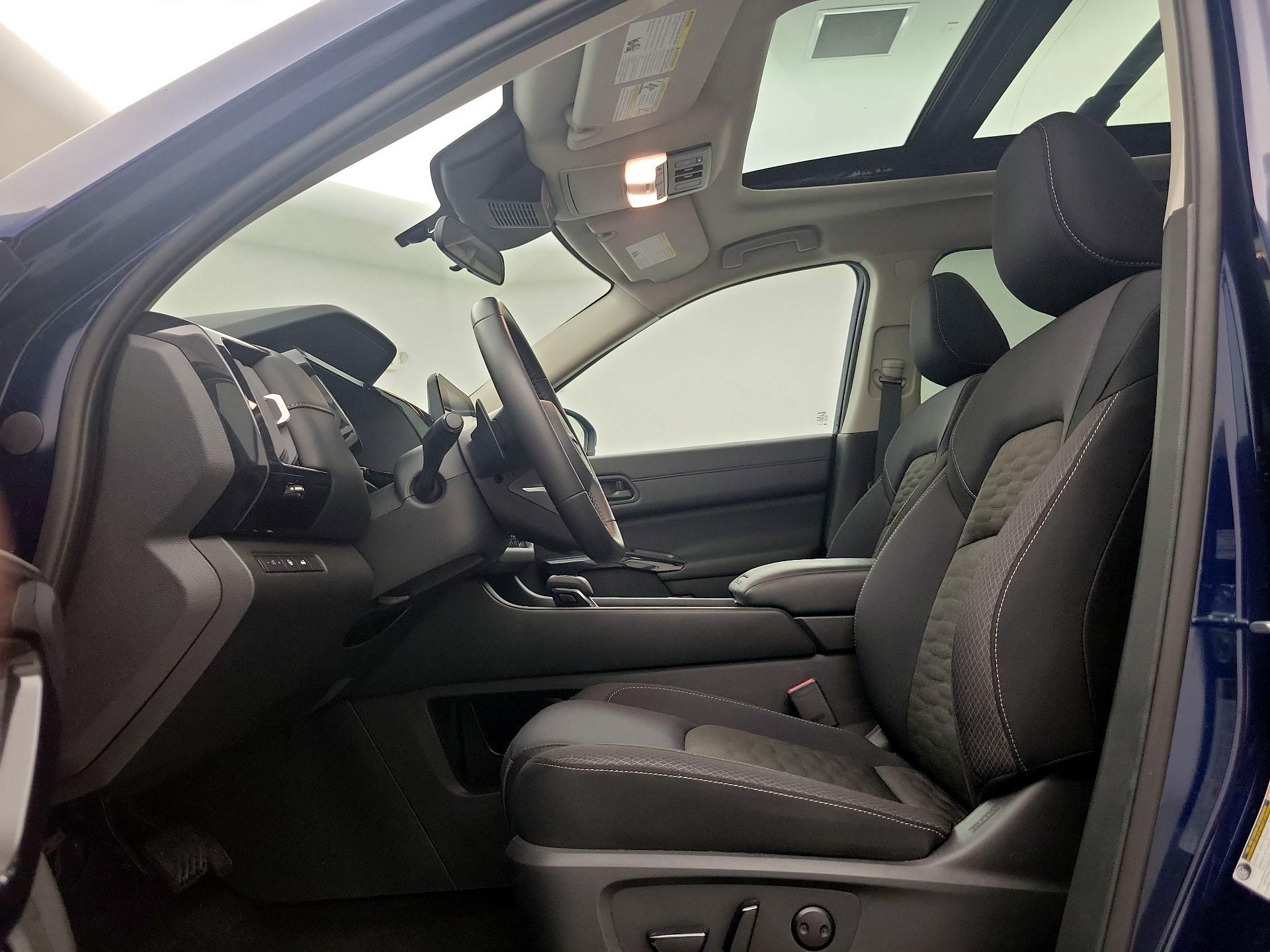 Thumbnail: 2025 Nissan Pathfinder - 19