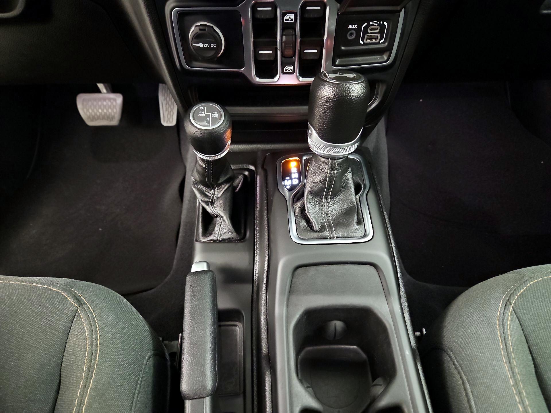 Thumbnail: 2024 Jeep Wrangler - 17