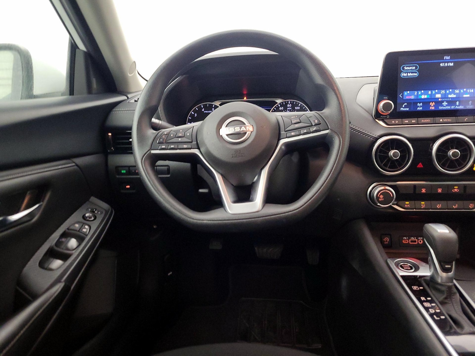 2024 Nissan Sentra SV - Photo 11