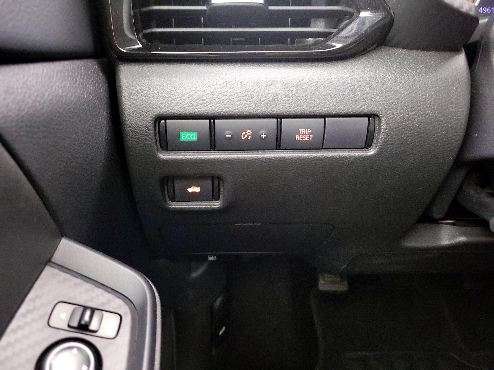 2024 Nissan Sentra SV - Photo 14