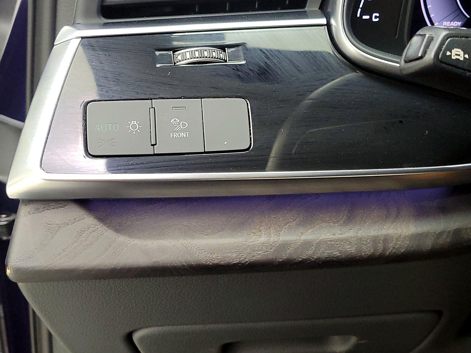 Thumbnail: 2021 Audi Q7 - 13