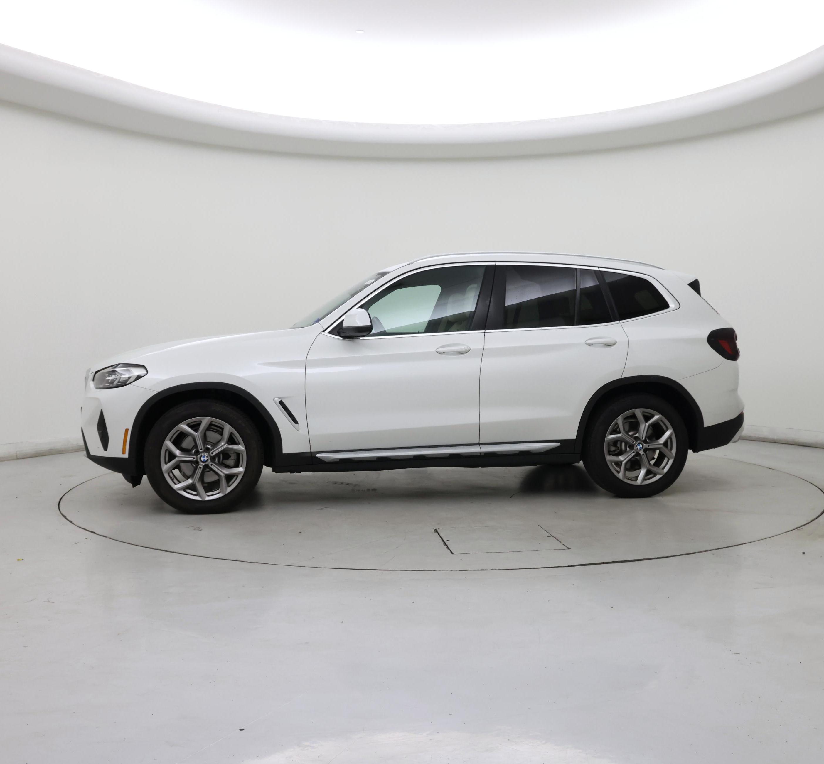 Thumbnail: 2022 BMW X3 - 3