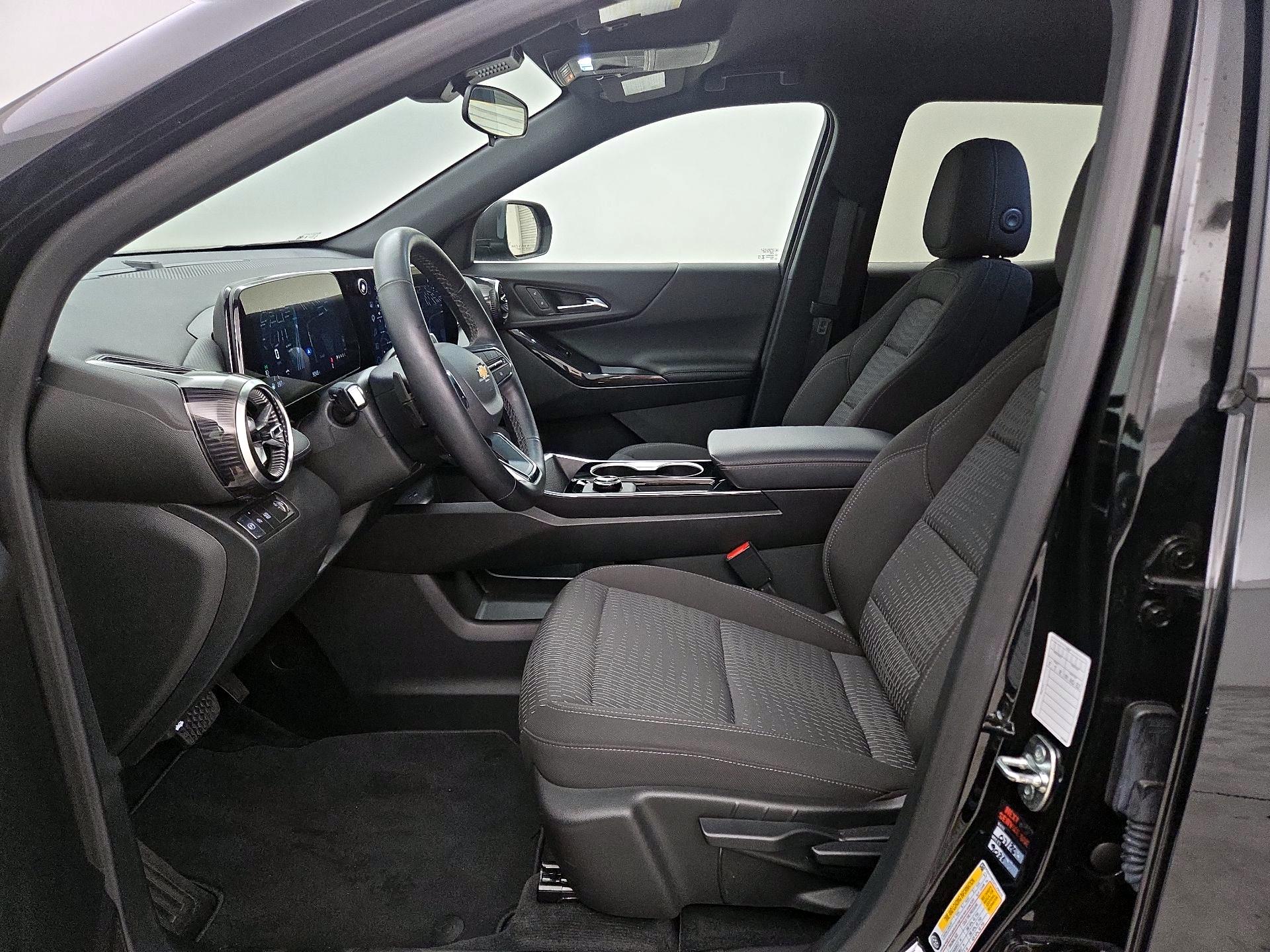 Thumbnail: 2026 Chevrolet Equinox - 11