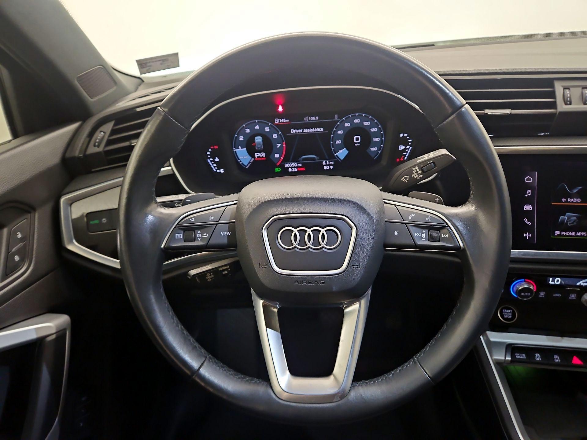 Thumbnail: 2022 Audi Q3 - 10