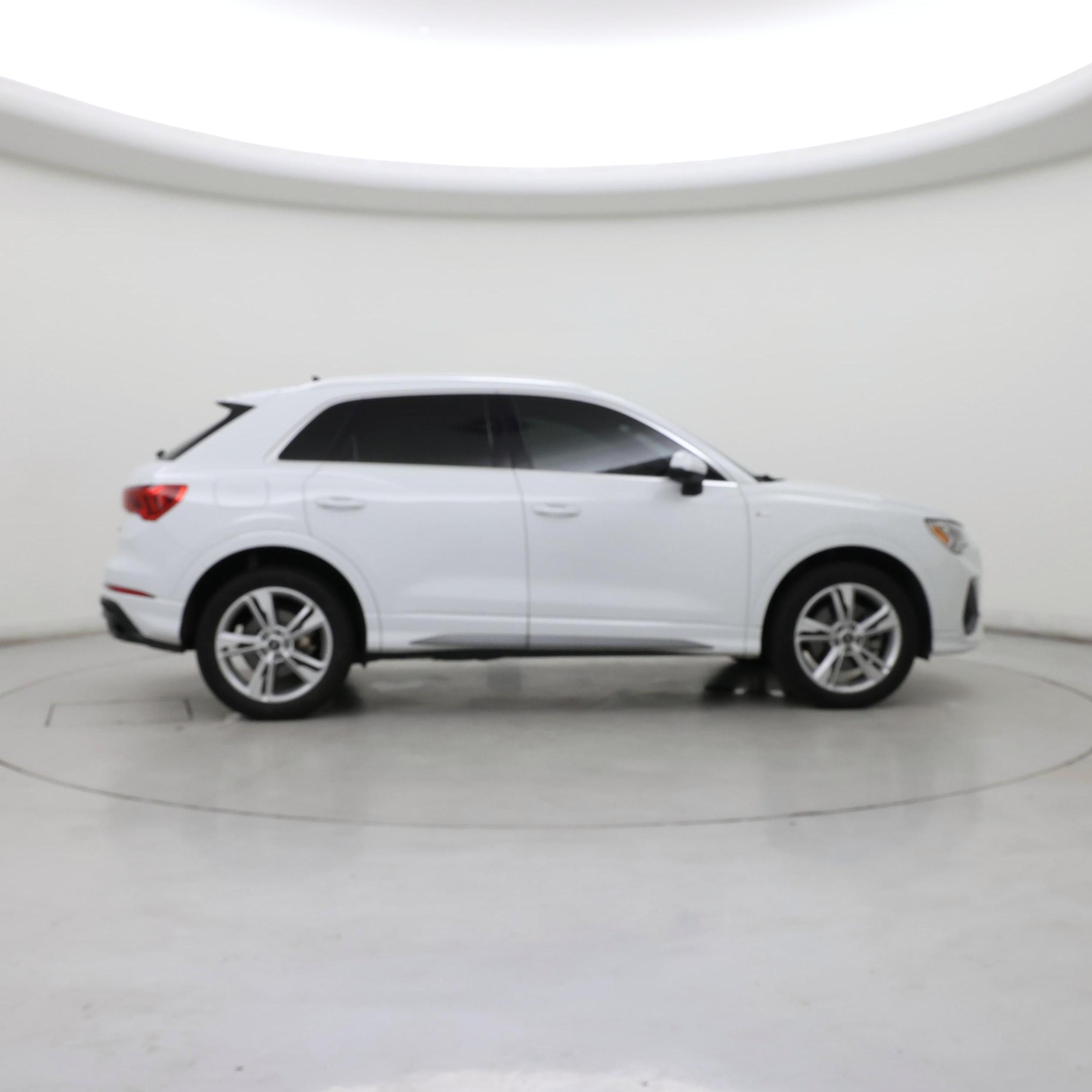 Thumbnail: 2022 Audi Q3 - 7