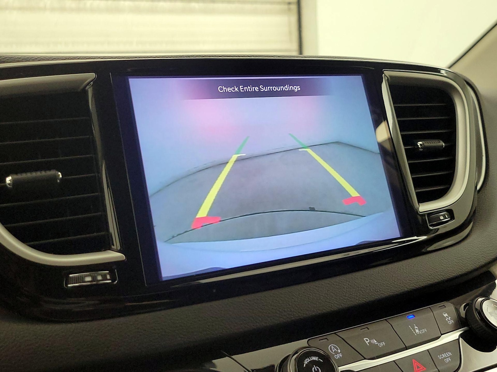 2024 Chrysler Pacifica Touring L - Photo 15