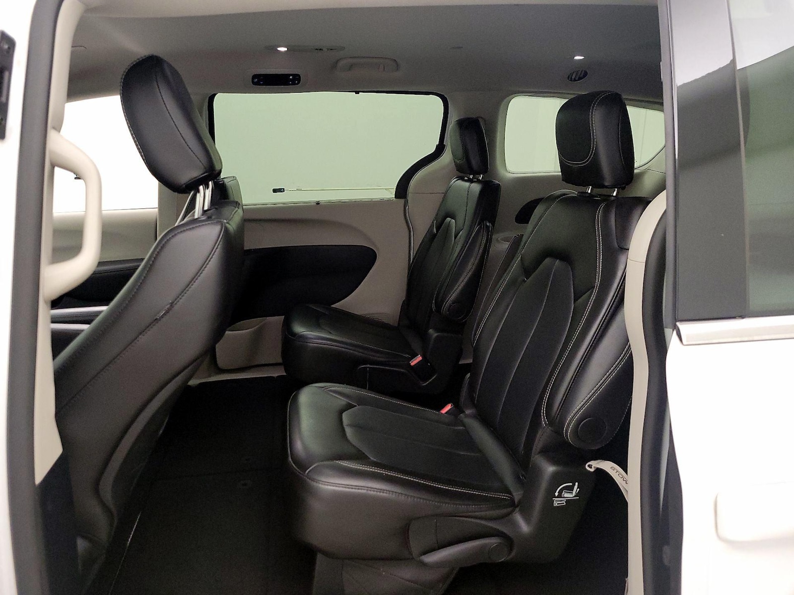 2024 Chrysler Pacifica Touring L - Photo 20