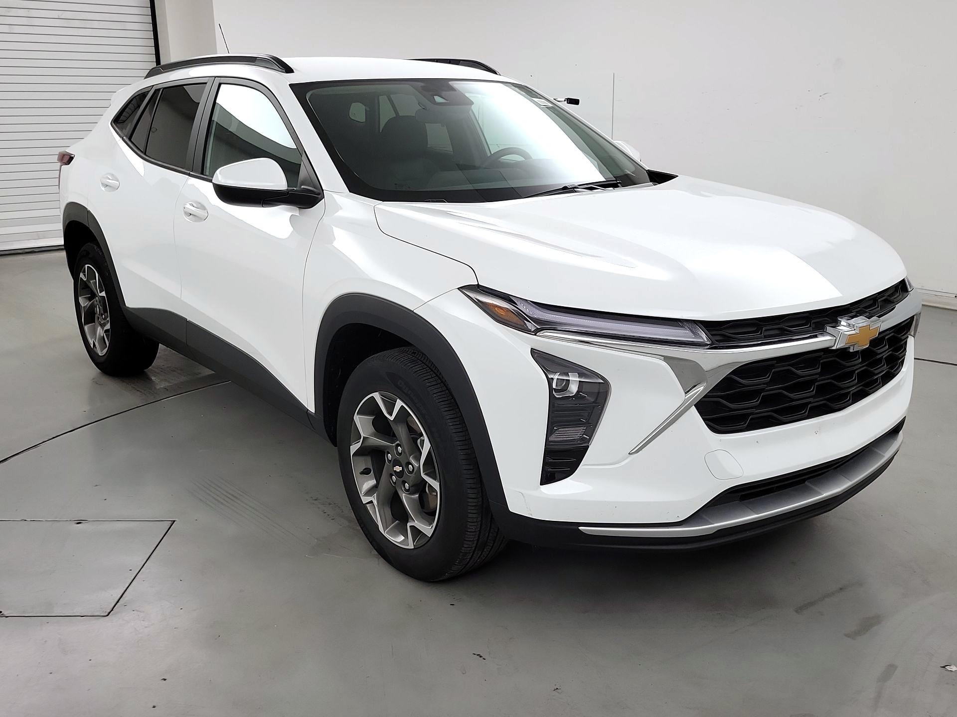 Thumbnail: 2025 Chevrolet Trax - 1