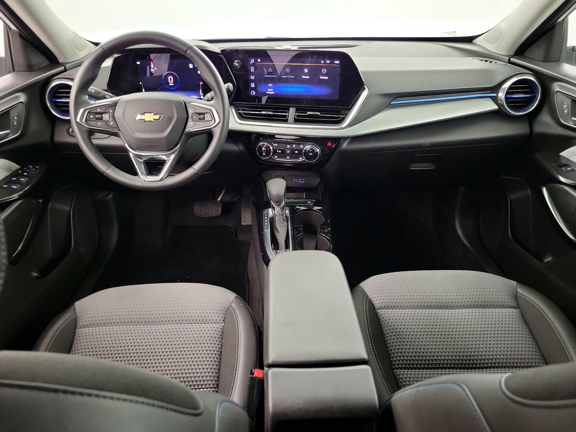 Thumbnail: 2025 Chevrolet Trax - 8