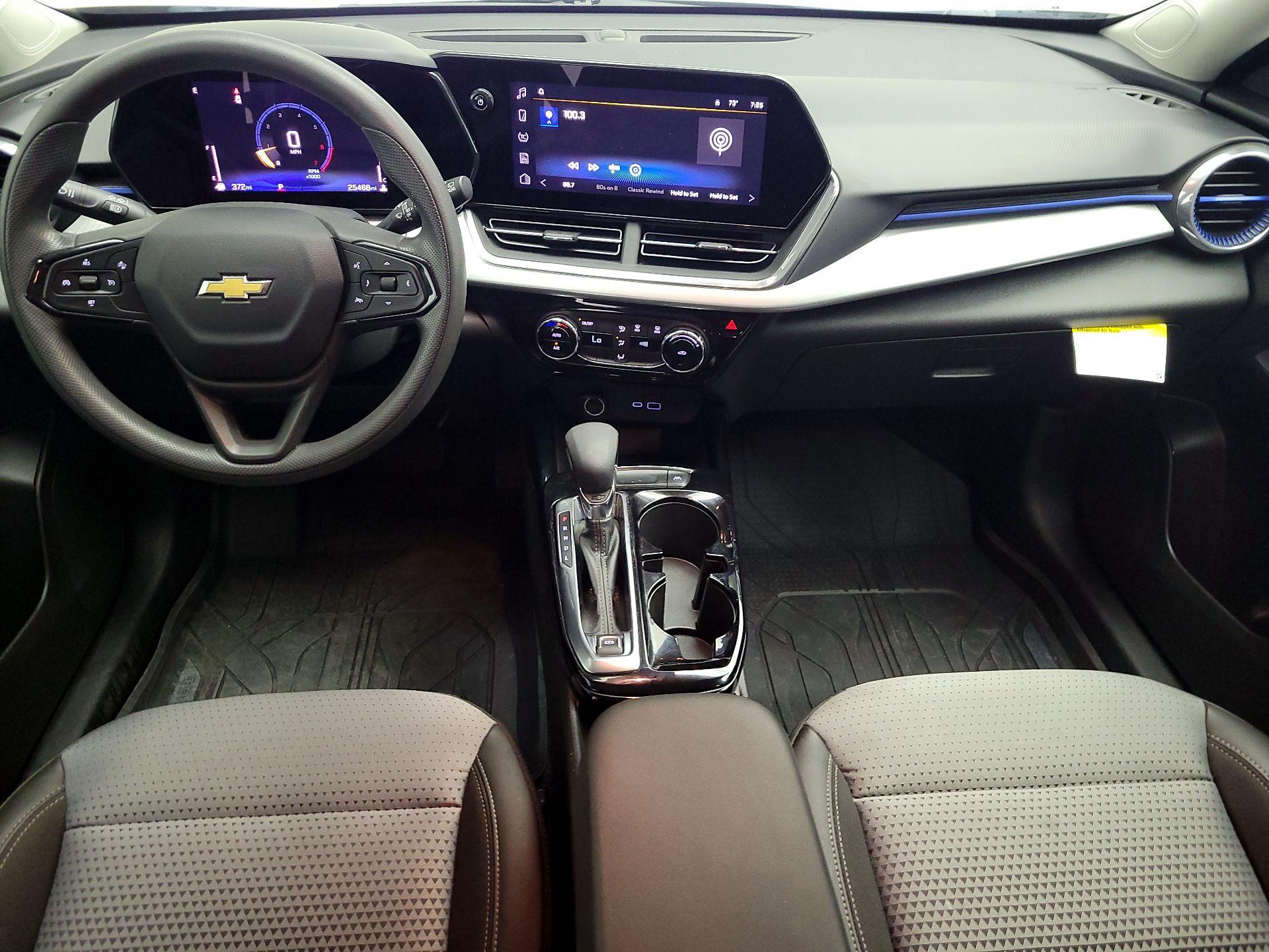 Thumbnail: 2025 Chevrolet Trax - 9