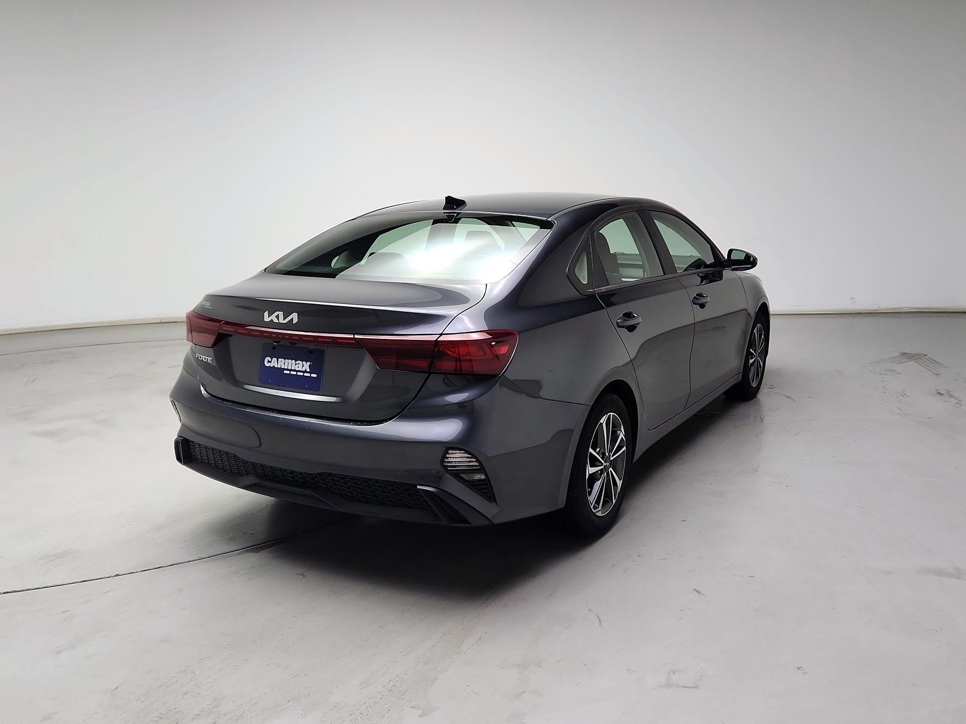 Thumbnail: 2024 Kia Forte - 5
