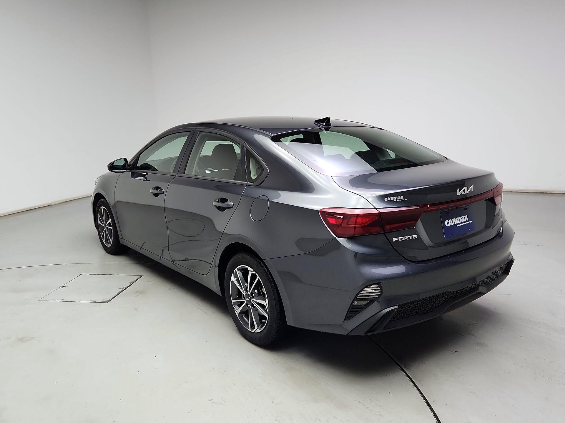Thumbnail: 2024 Kia Forte - 7
