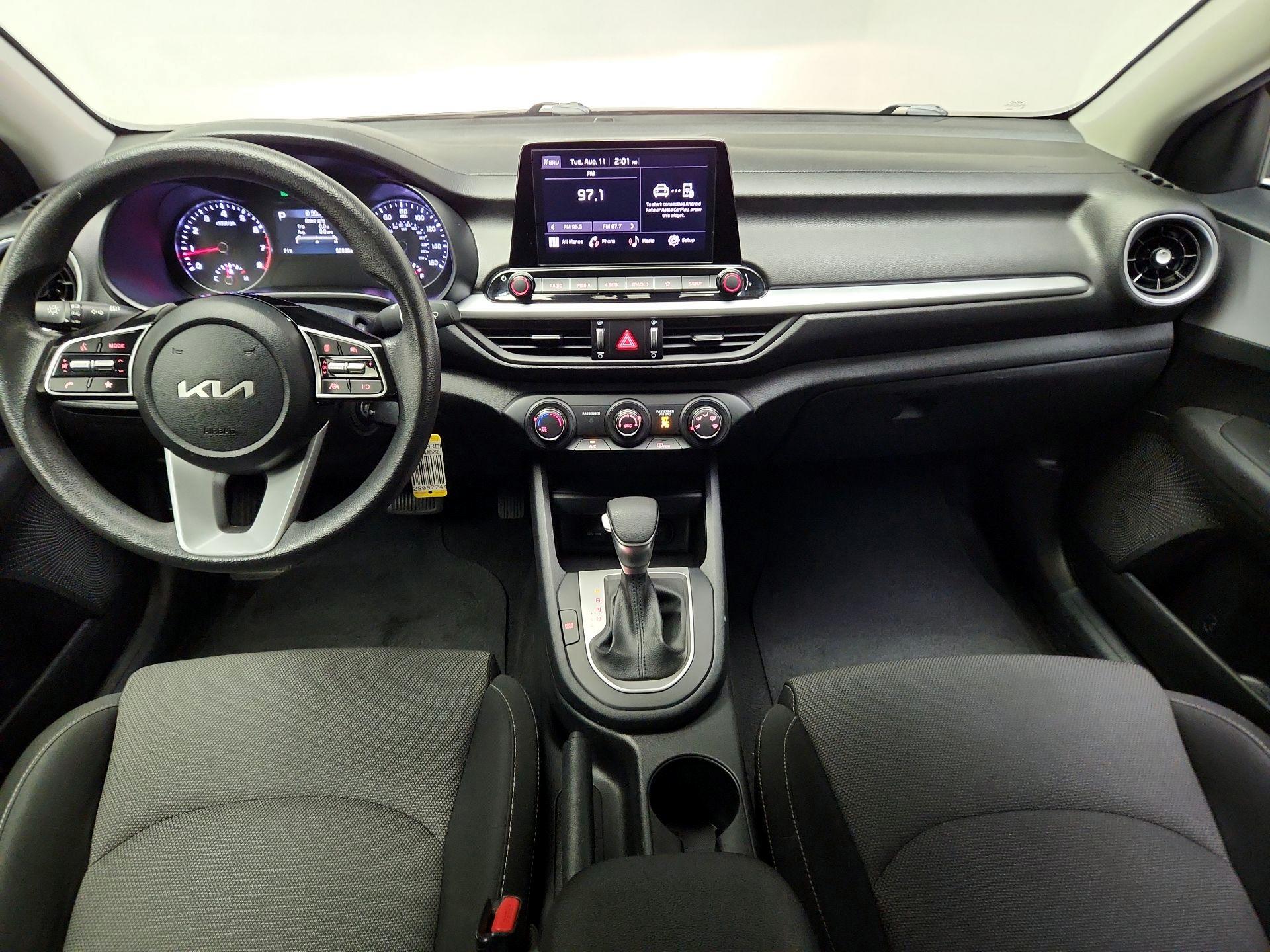 Thumbnail: 2024 Kia Forte - 8
