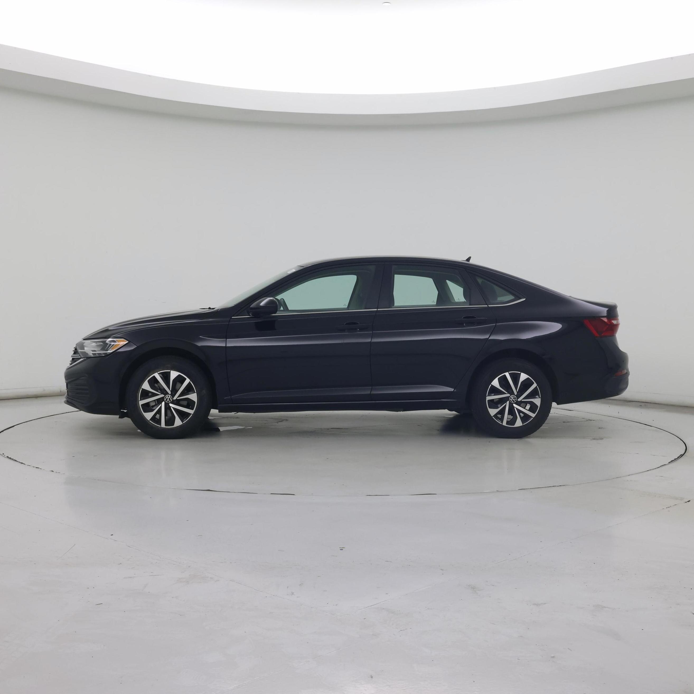 Thumbnail: 2024 Volkswagen Jetta - 3