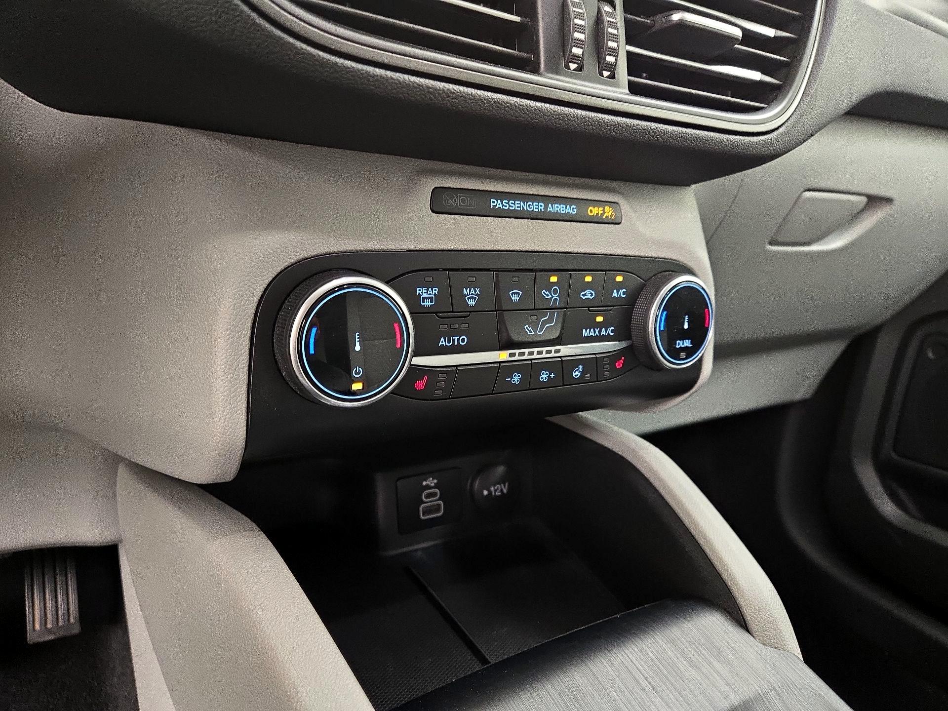 Thumbnail: 2024 Ford Escape - 16