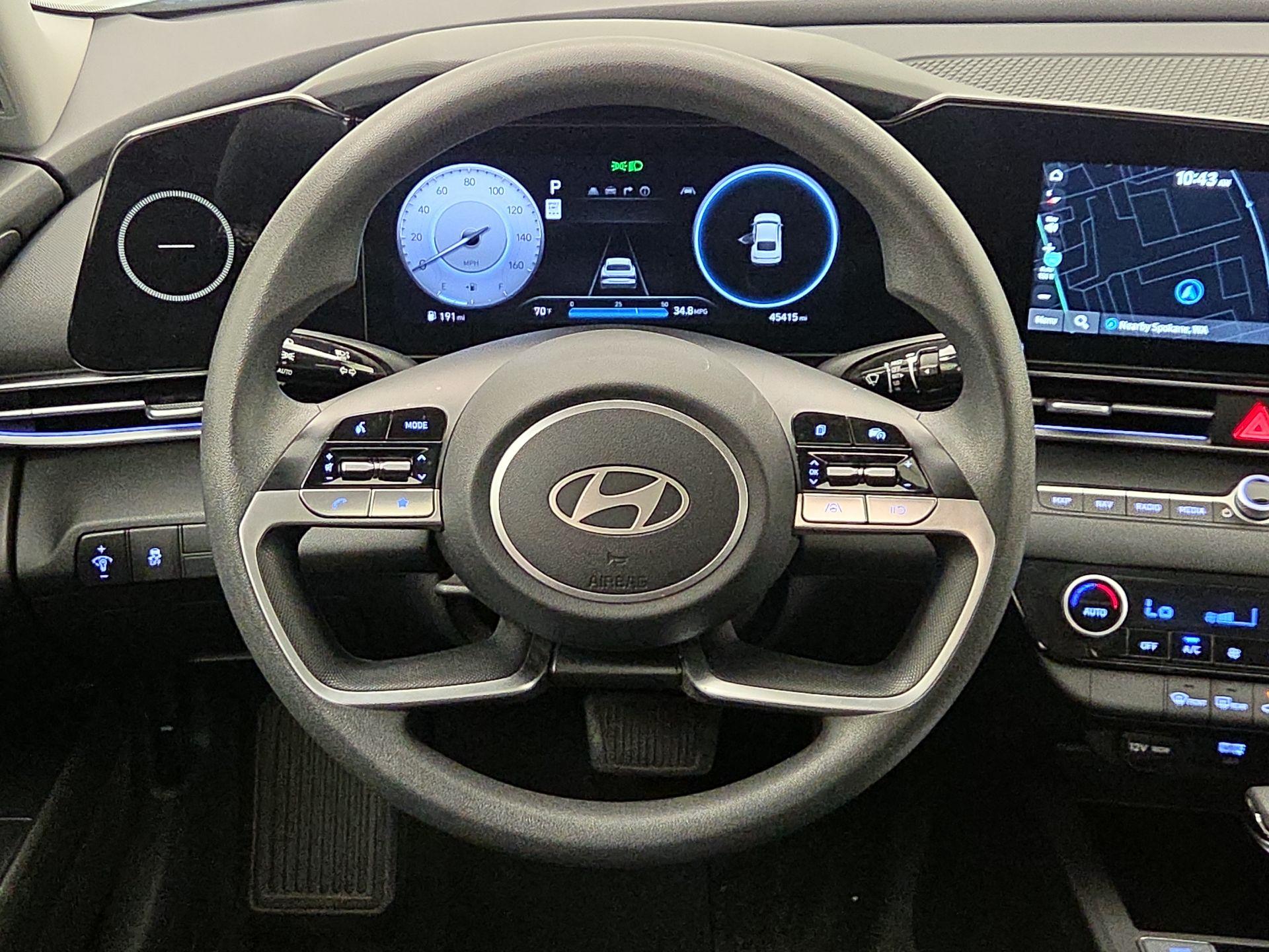 Thumbnail: 2024 Hyundai Elantra - 10