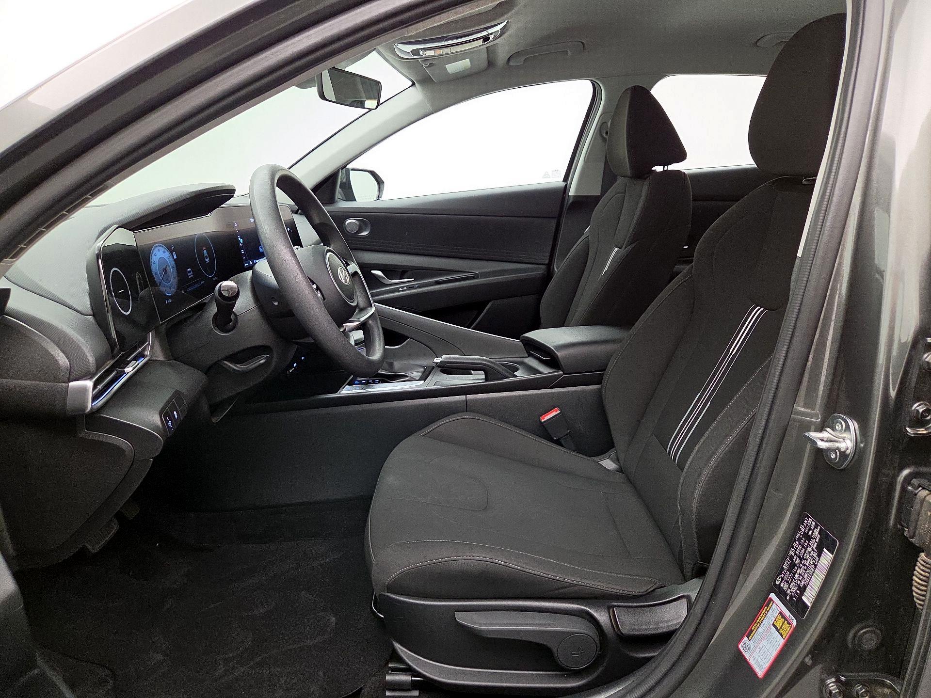 Thumbnail: 2024 Hyundai Elantra - 11
