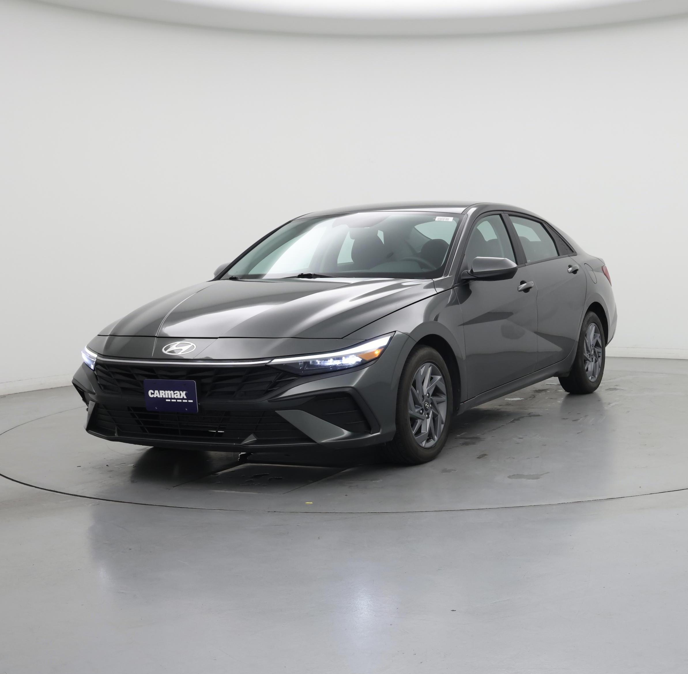 Thumbnail: 2024 Hyundai Elantra - 4